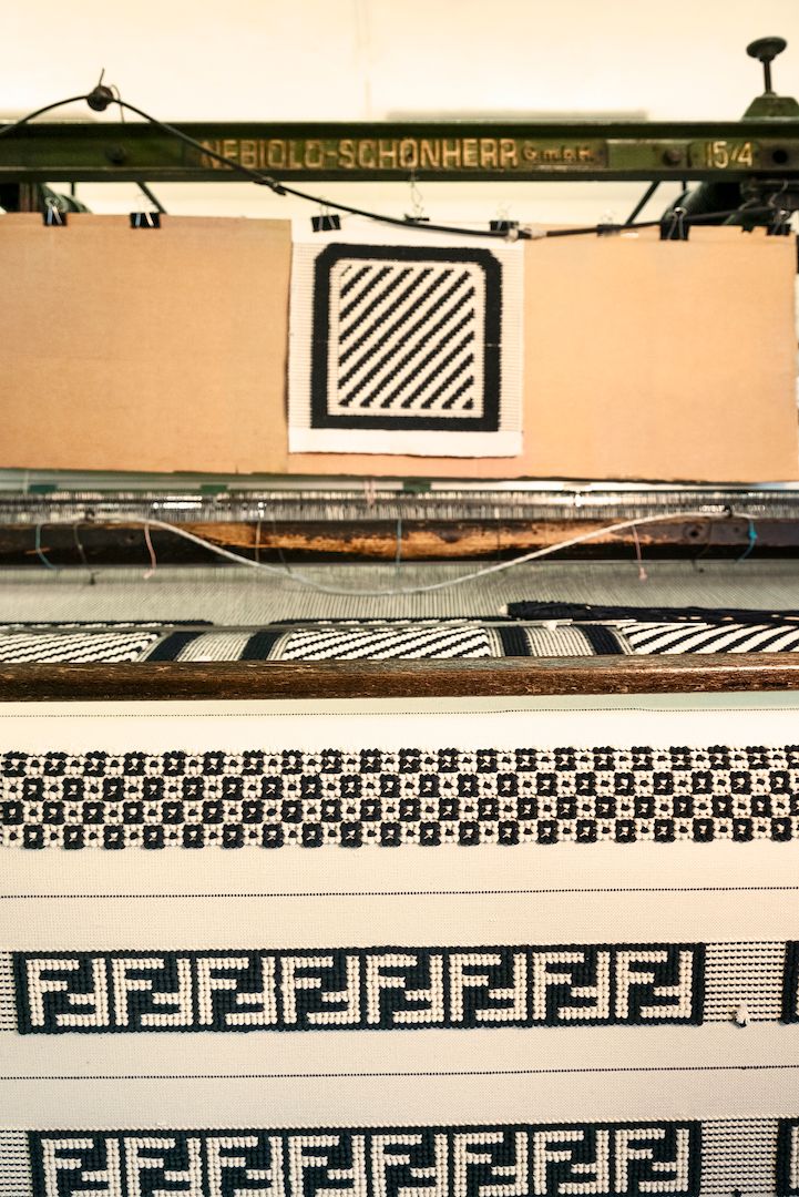 04_FENDI+hand+in+hand+Baguette_Sardinia+Su+Marmuri