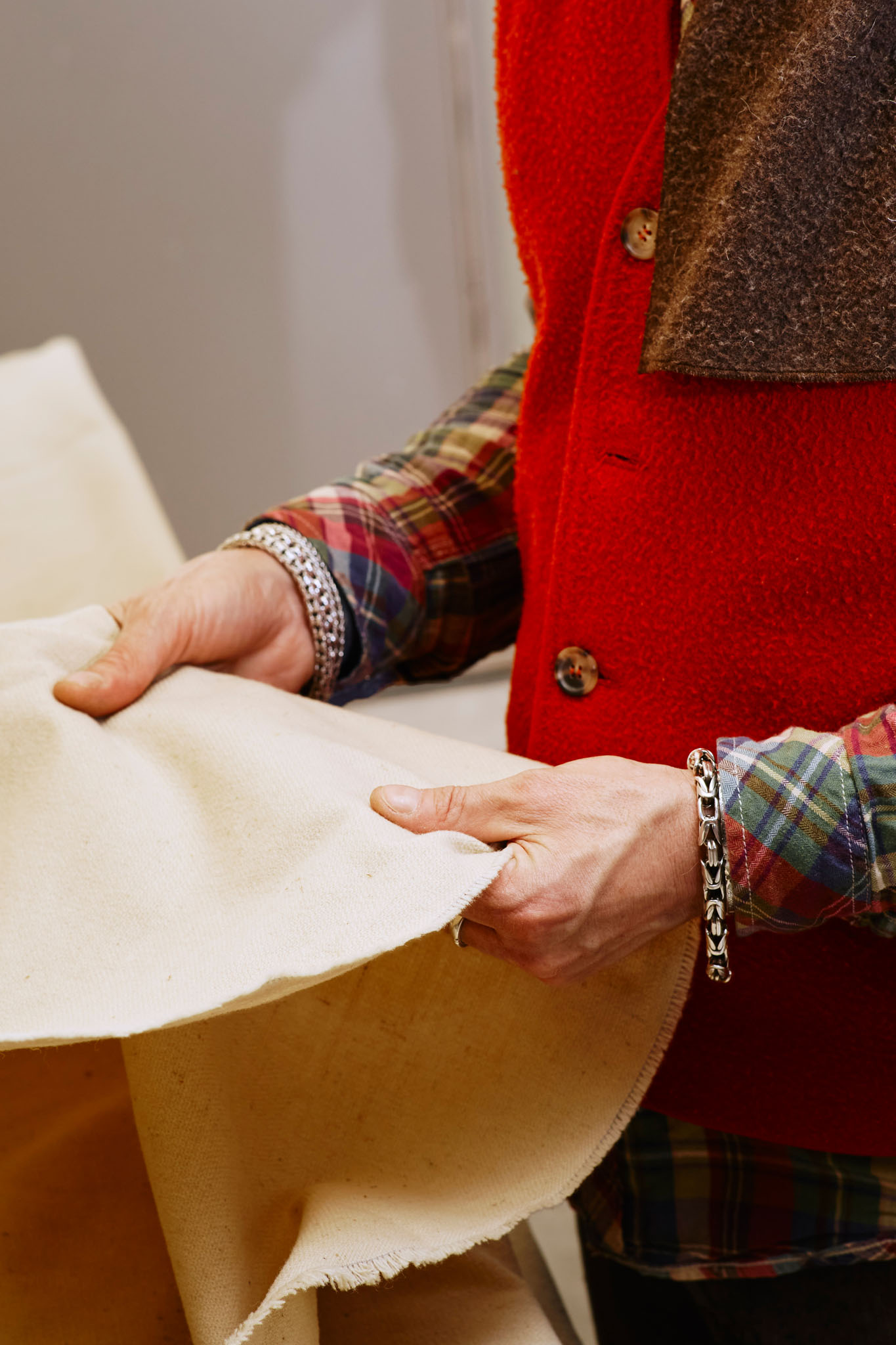 ハンド・イン・ハンド