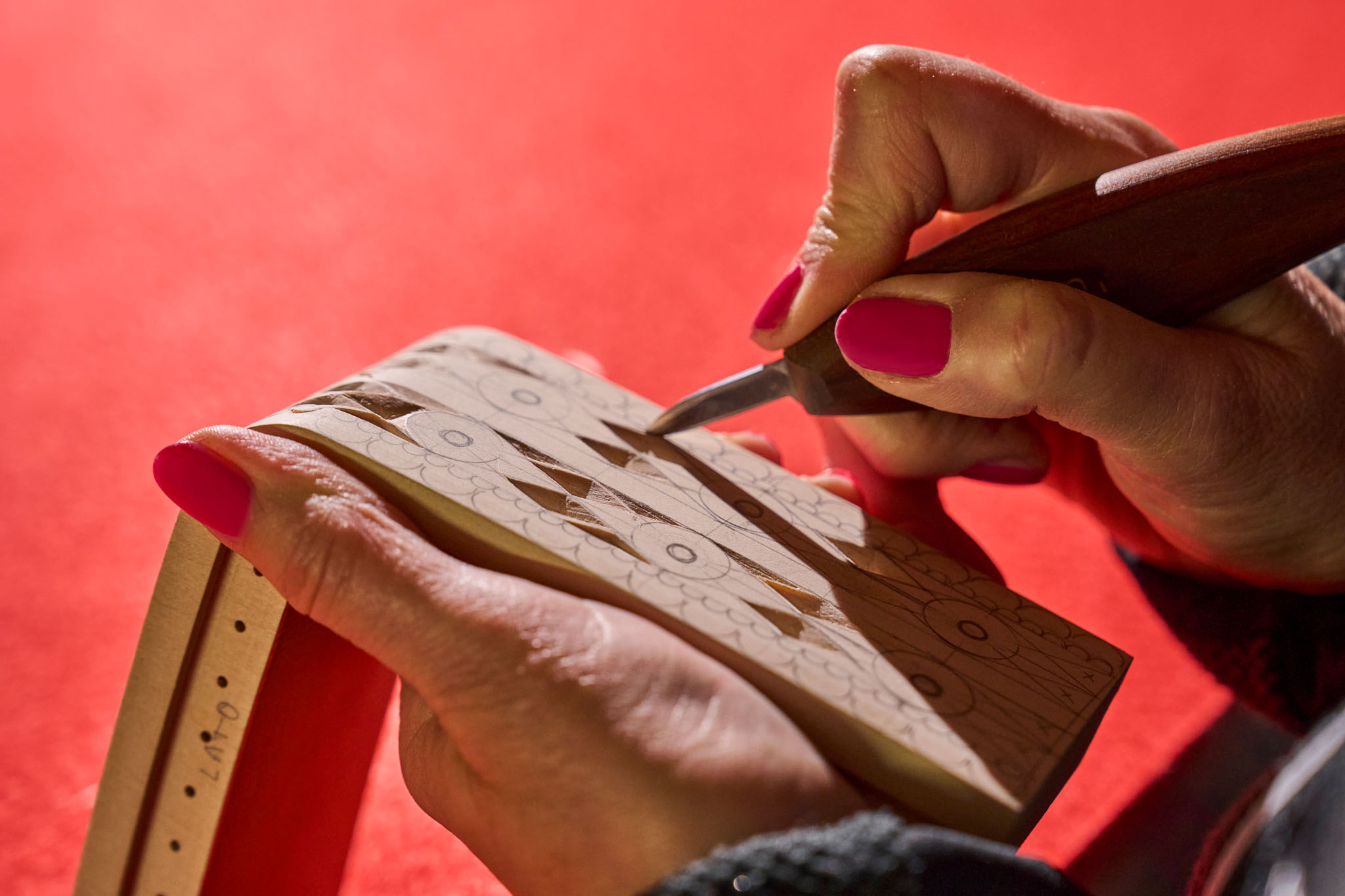 Valle d'Aosta, Ornella Cretaz_FENDI Baguette hand in hand 2_Making Of_01