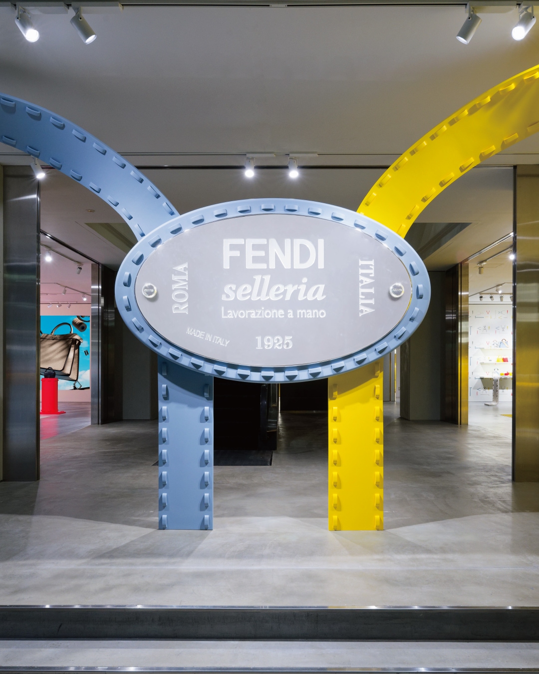 Временный бутик Fendi Selleria в Токио