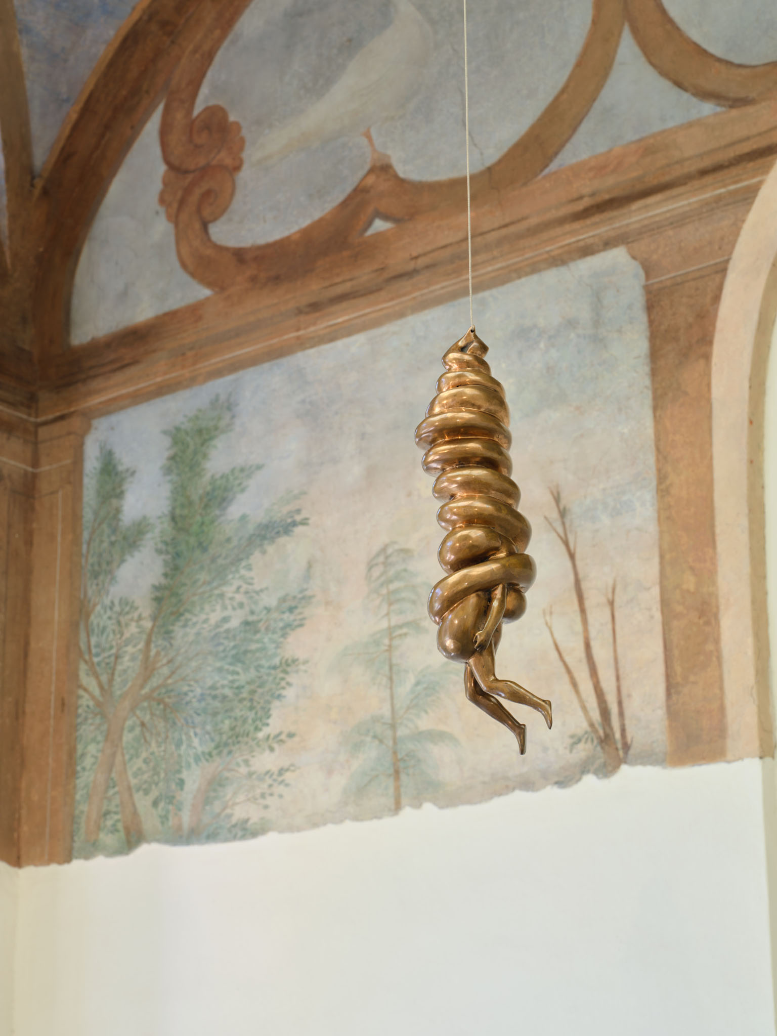 Galleria-Borghese_Louise-Bourgeois__Installation_view_Spiral_woman_Ph._A._Osio