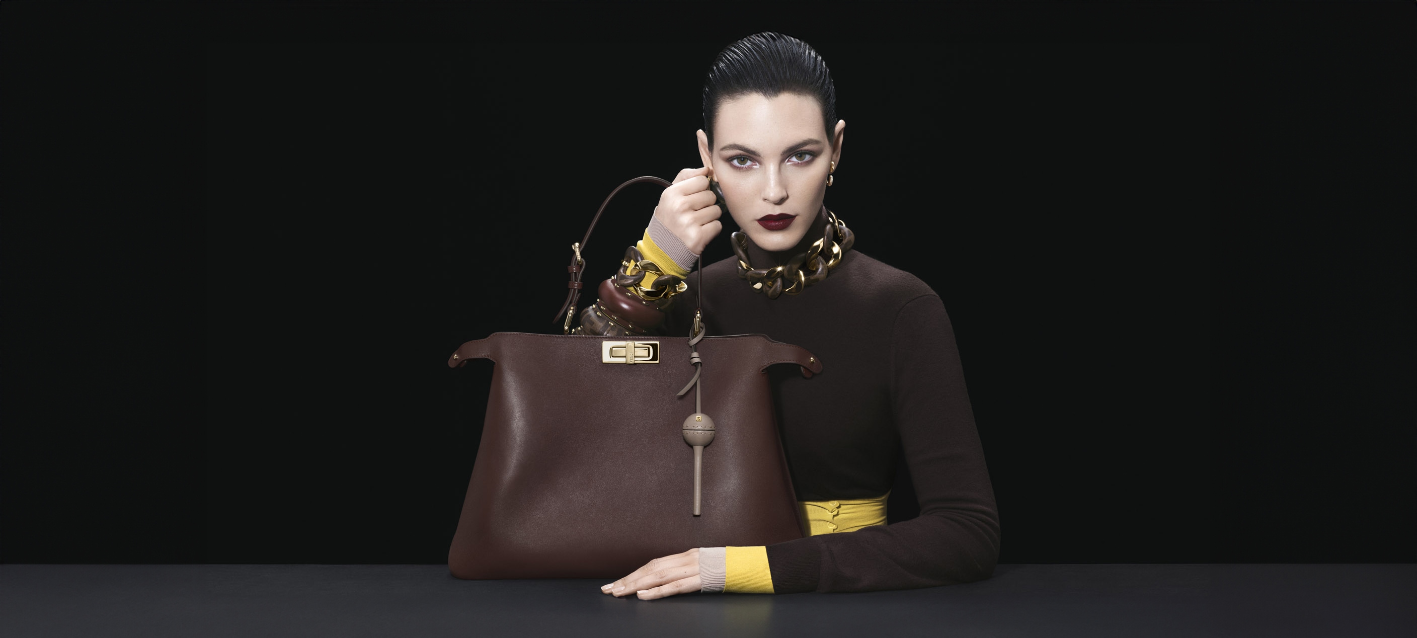 Large fendi peekaboo deals