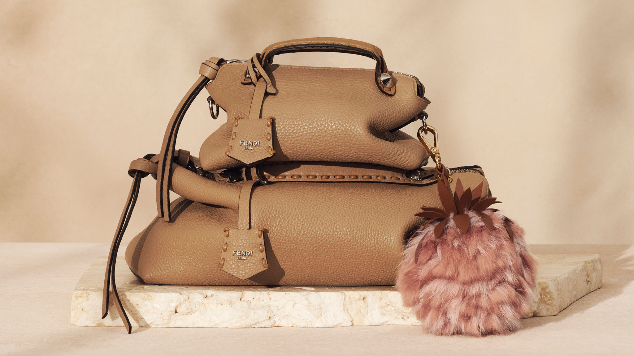FENDI バイザウェイミディアム ベージュ 2WAYバッグ FENDI - FENDI 