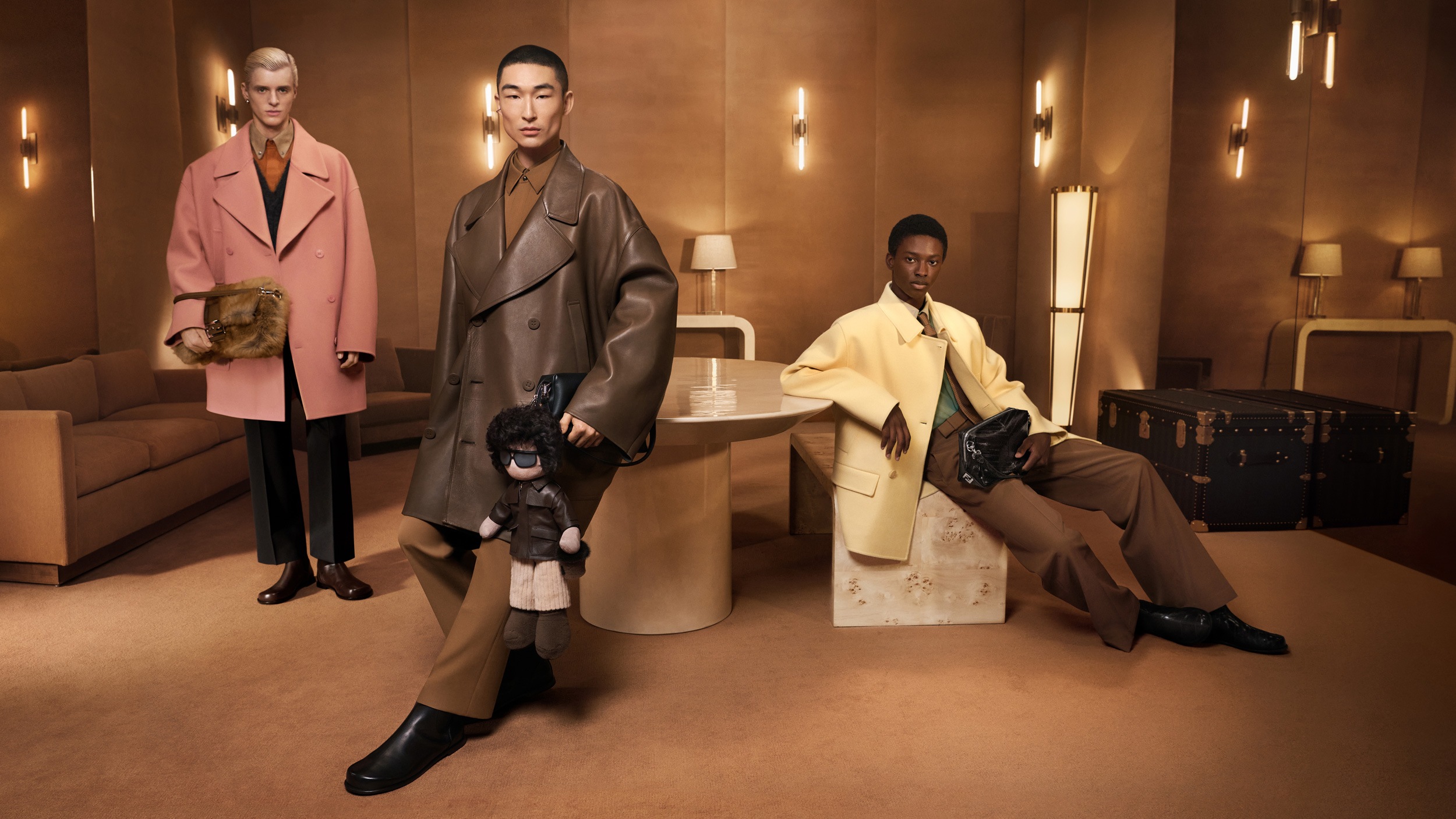 FENDI_FW25_FASHION_DIGITAL_16x9_nologo_2560x1440px_RGB-8