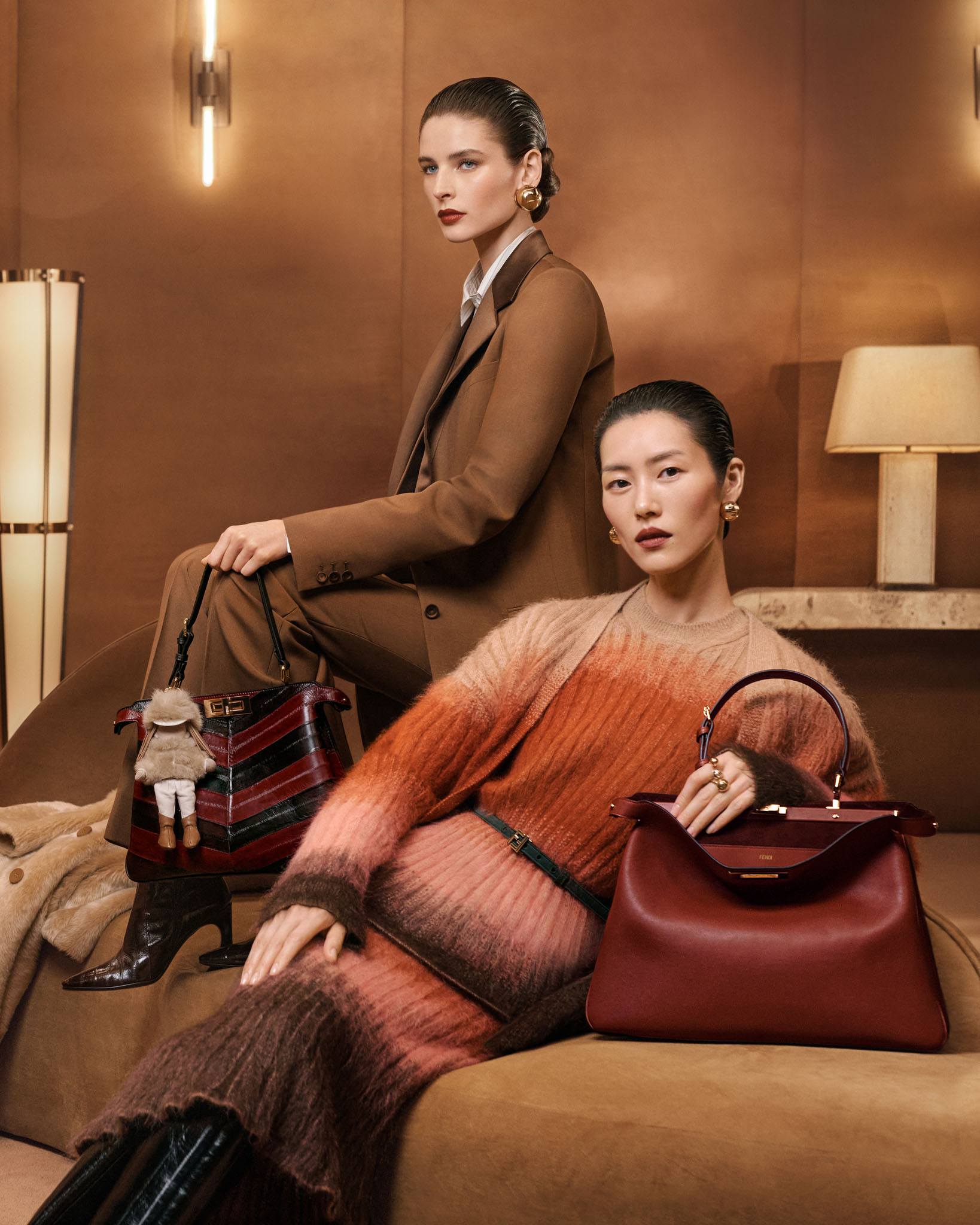 FENDI_FW25_FASHION_DIGITAL_4x5_nologo_4000x5000px_sRGB-4