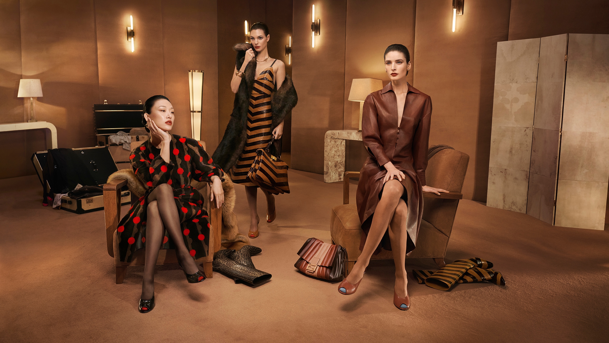 FENDI_FW25_FASHION_DIGITAL_16x9_nologo_2560x1440px_RGB-1