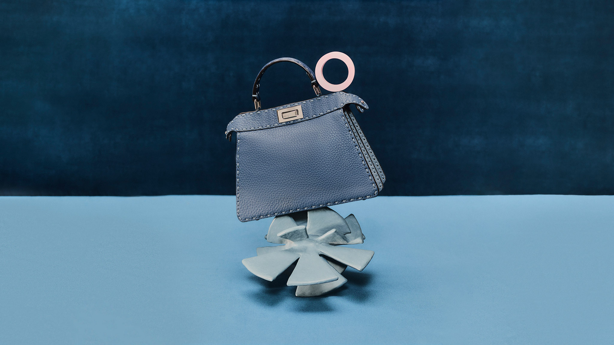 FENDI PEEKABOO_STICH BLU_162_RGB_16_9
