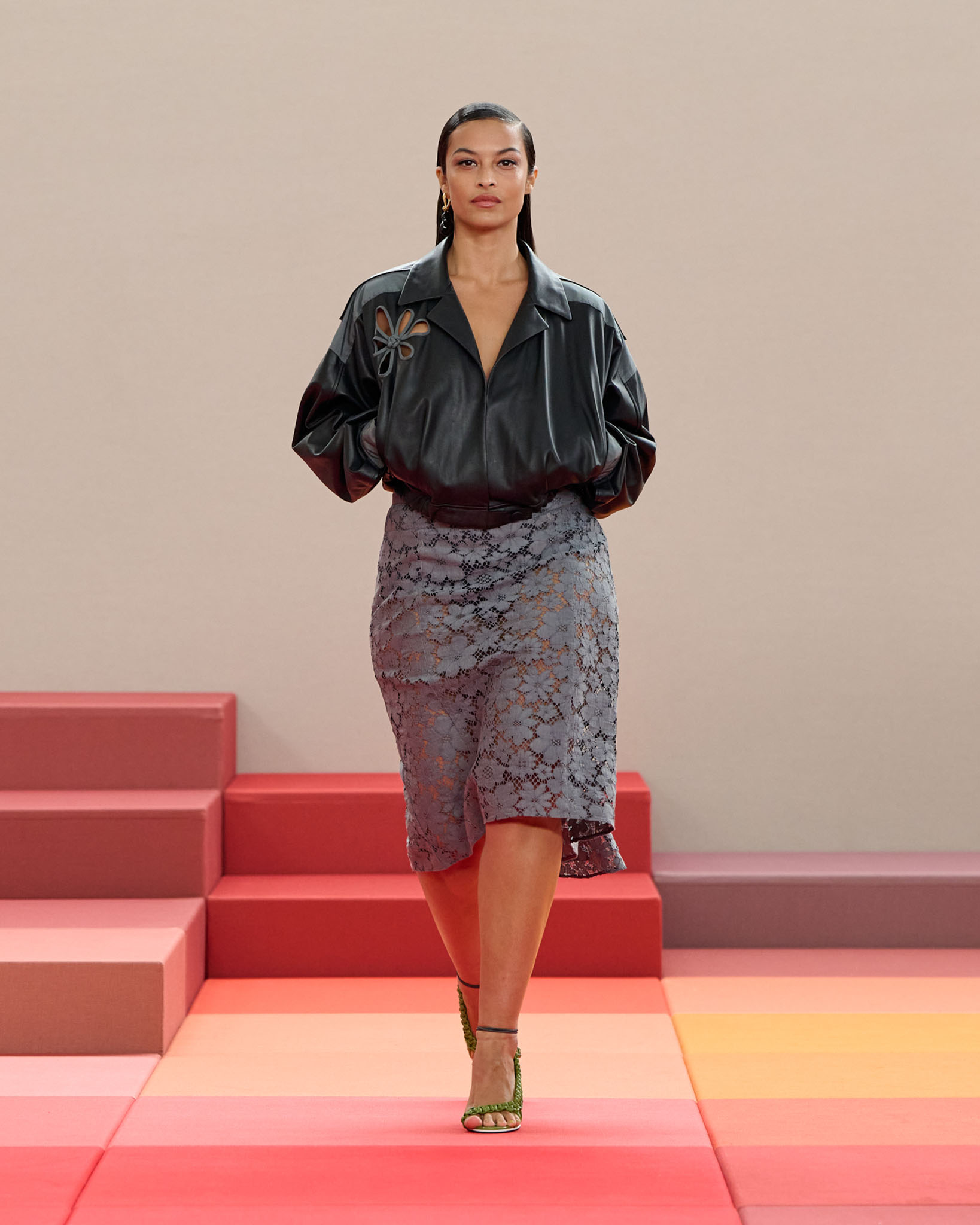 040 Fendi SS26 runway OZ9_4490