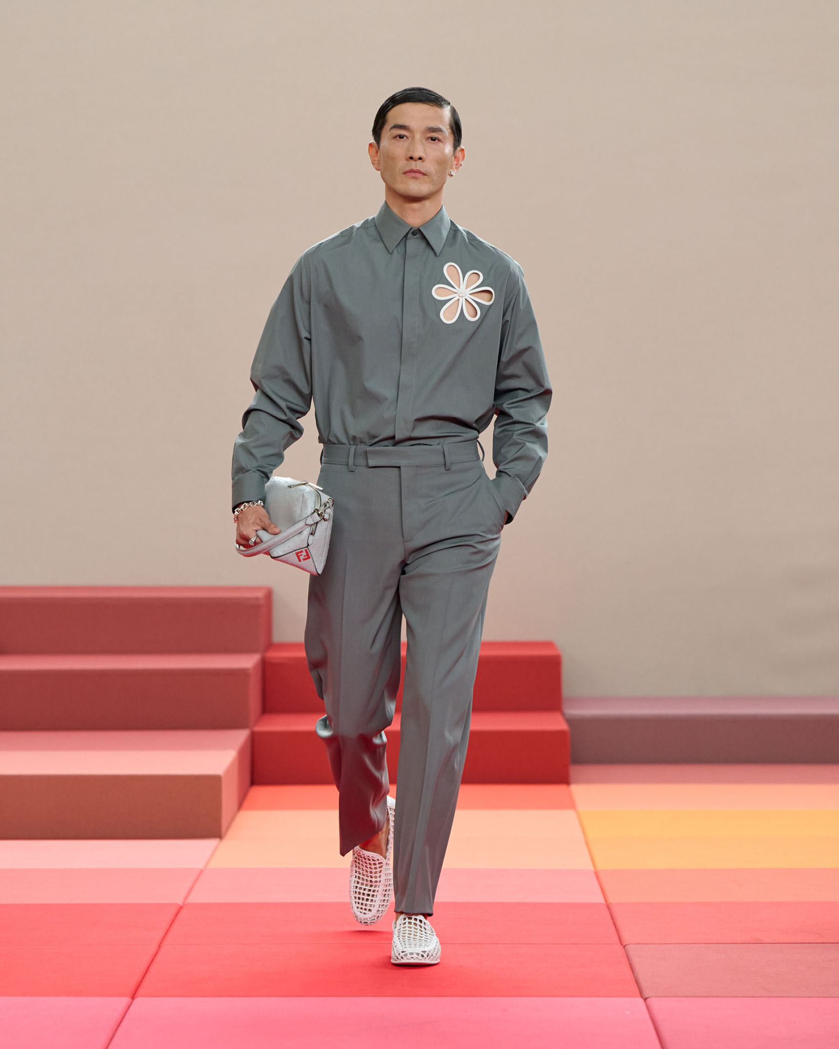 044 Fendi SS26 runway OZ9_4778