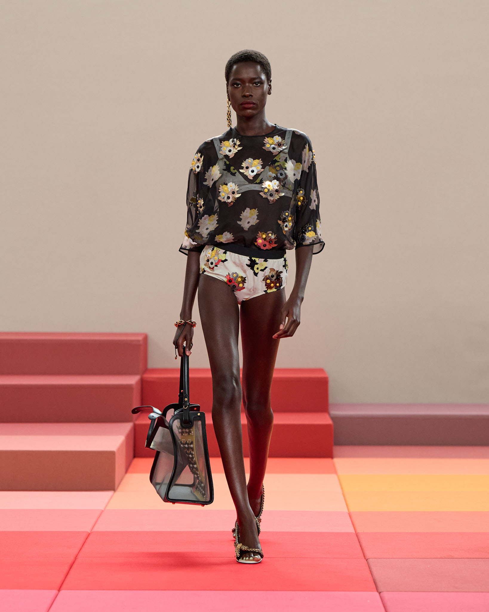 081 Fendi SS26 runway OZ9_6867