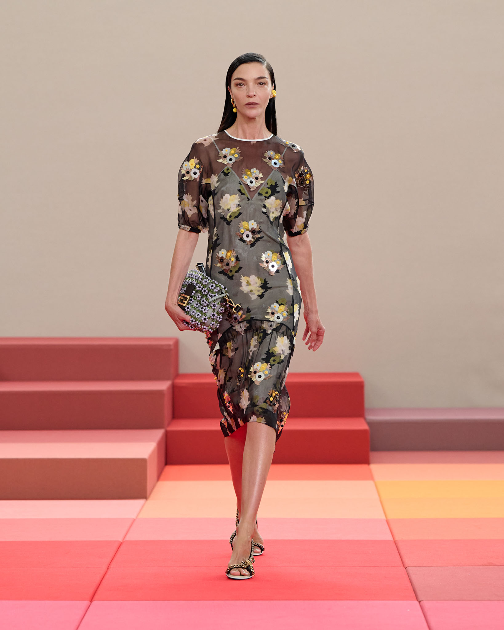 079 Fendi SS26 runway OZ9_6752