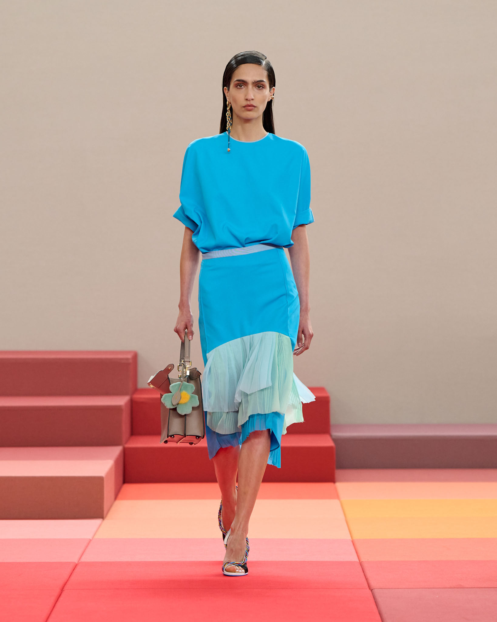 058 Fendi SS26 runway OZ9_5536