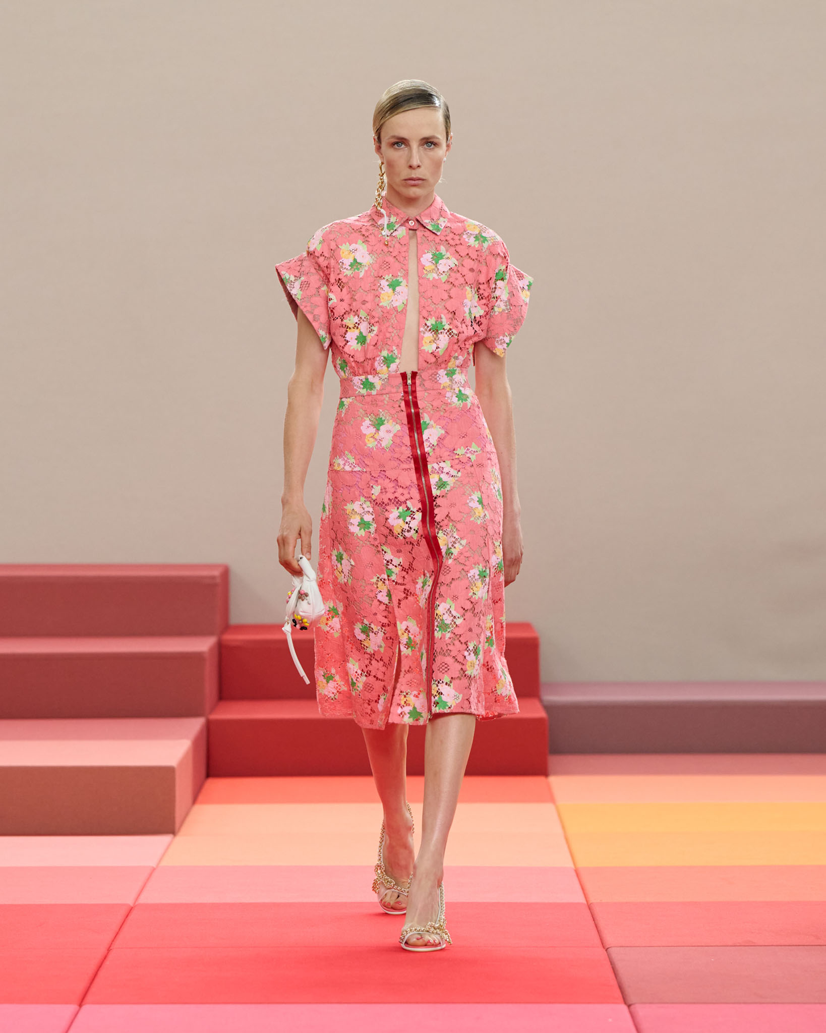 054 Fendi SS26 runway OZ9_5301