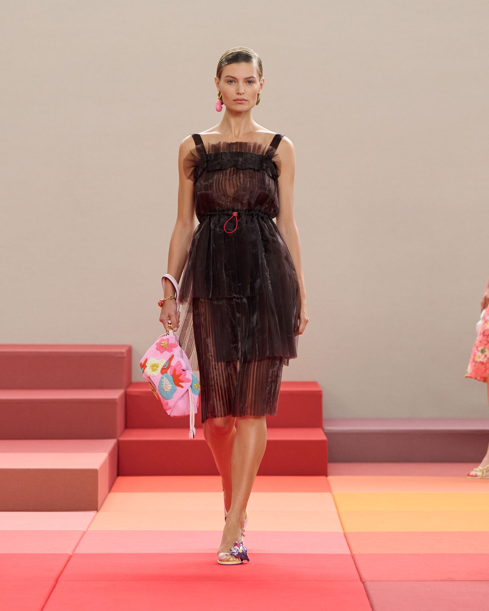 074 Fendi SS26 runway OZ9_6435