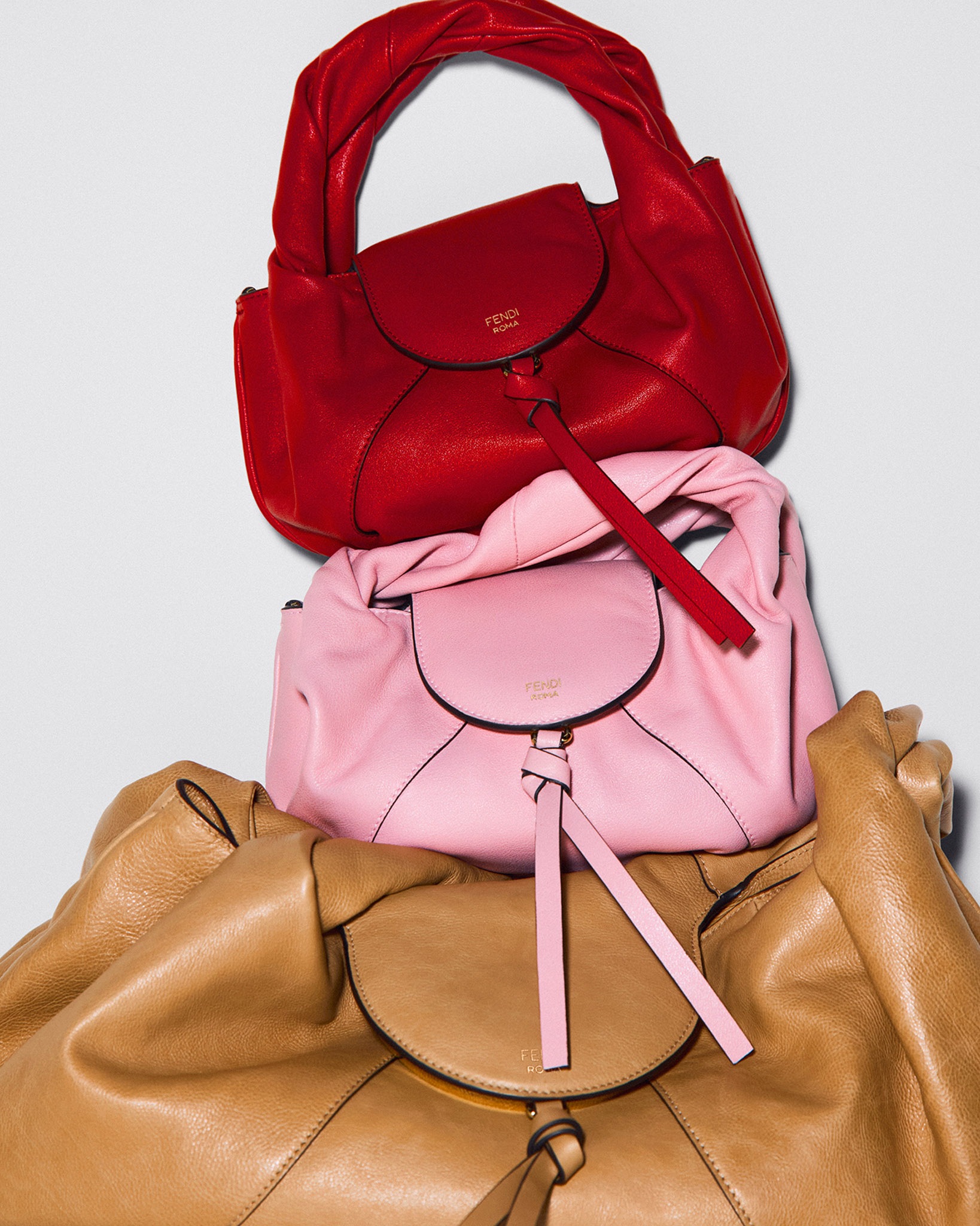 d*9様 FENDI シルクストール バッグデザイン FENDI フェンディ フラワー バッグ 柄 シルク スカーフ マルチ