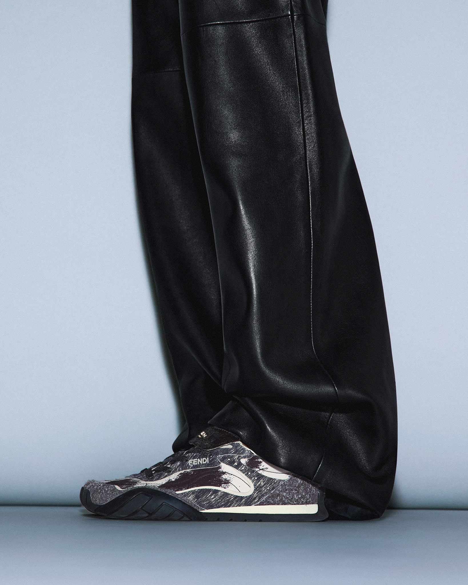 01 09-317296-03 [Y] FENDI フェンディ ぺカン柄 ハンドバッグ ファッション 札09 Homepage | FENDI Official Site