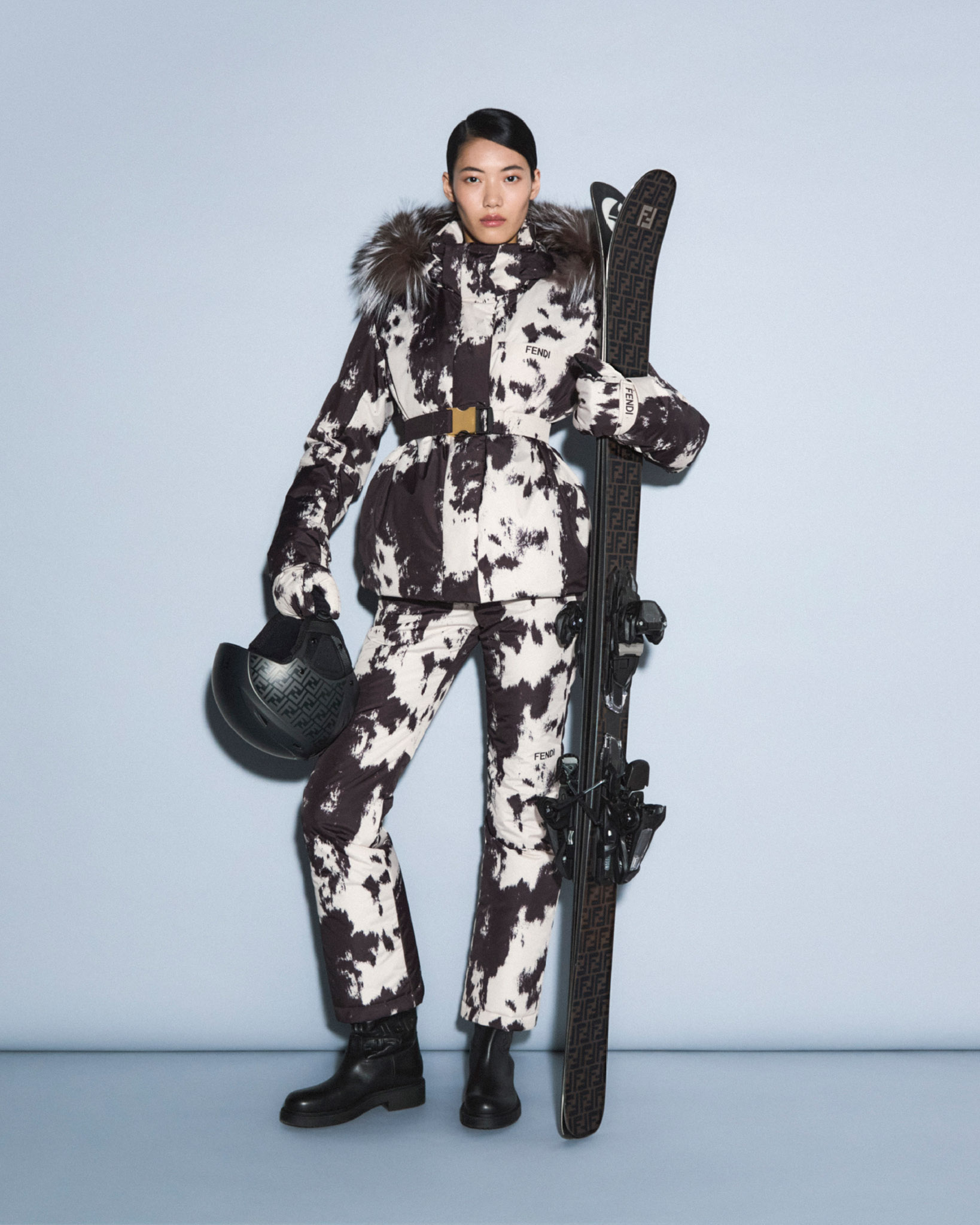 01 09-317296-03 [Y] FENDI フェンディ ぺカン柄 ハンドバッグ ファッション 札09 Homepage | FENDI Official Site