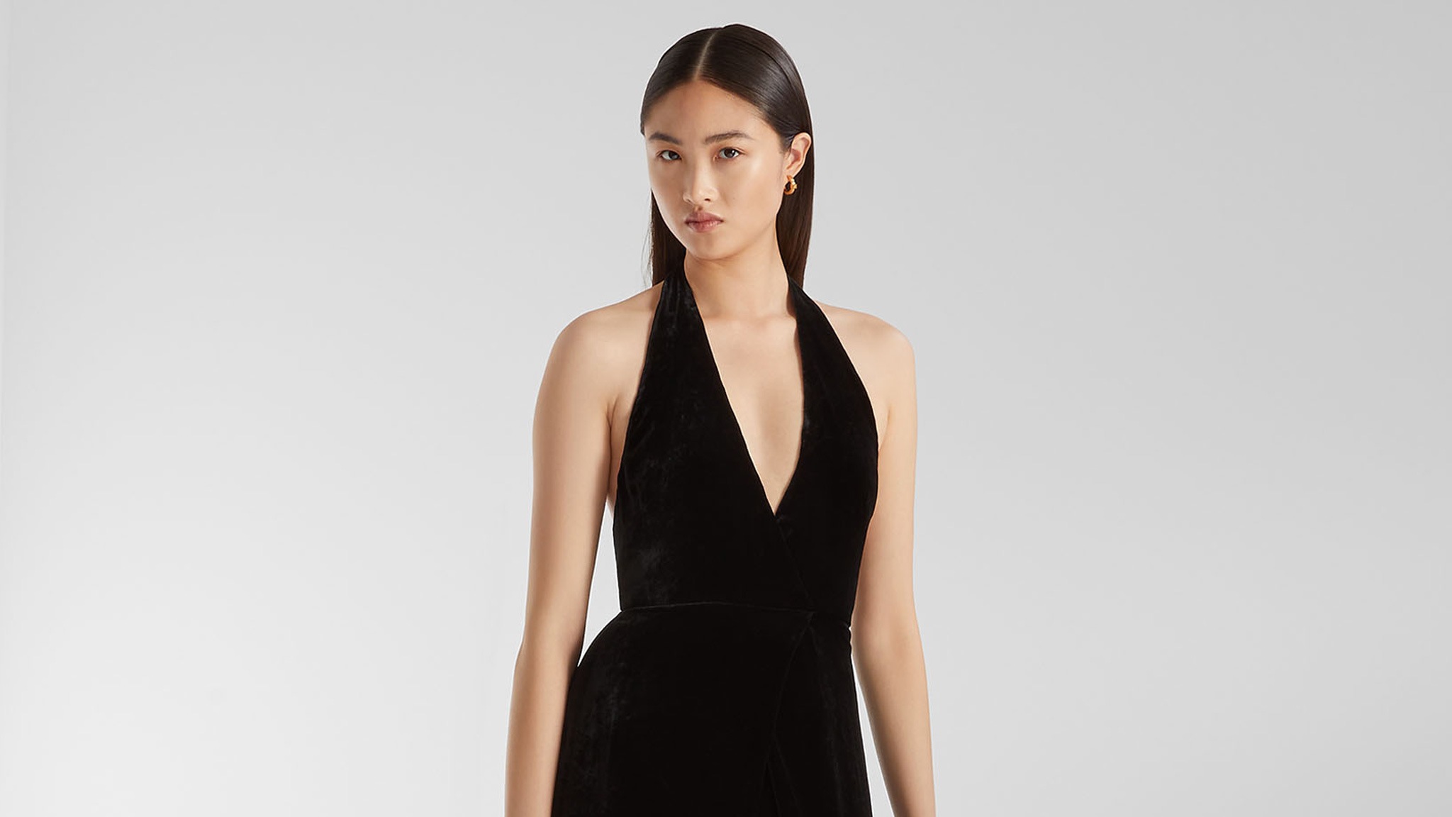 新品　FENDI モノグラム　イタリア製　カシュクール　ベルベット　ベロア FENDI（フェンディ） 二つ折り財布 8M0387 A18B レディース レザー