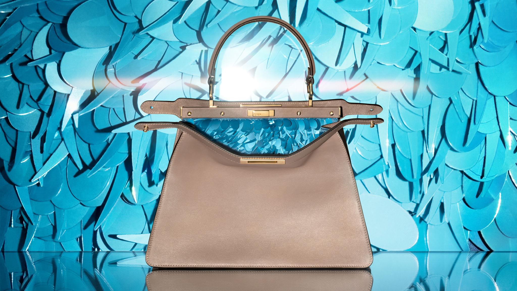 Fendi_Digital_16-9_No Logo_2560x1440px 2