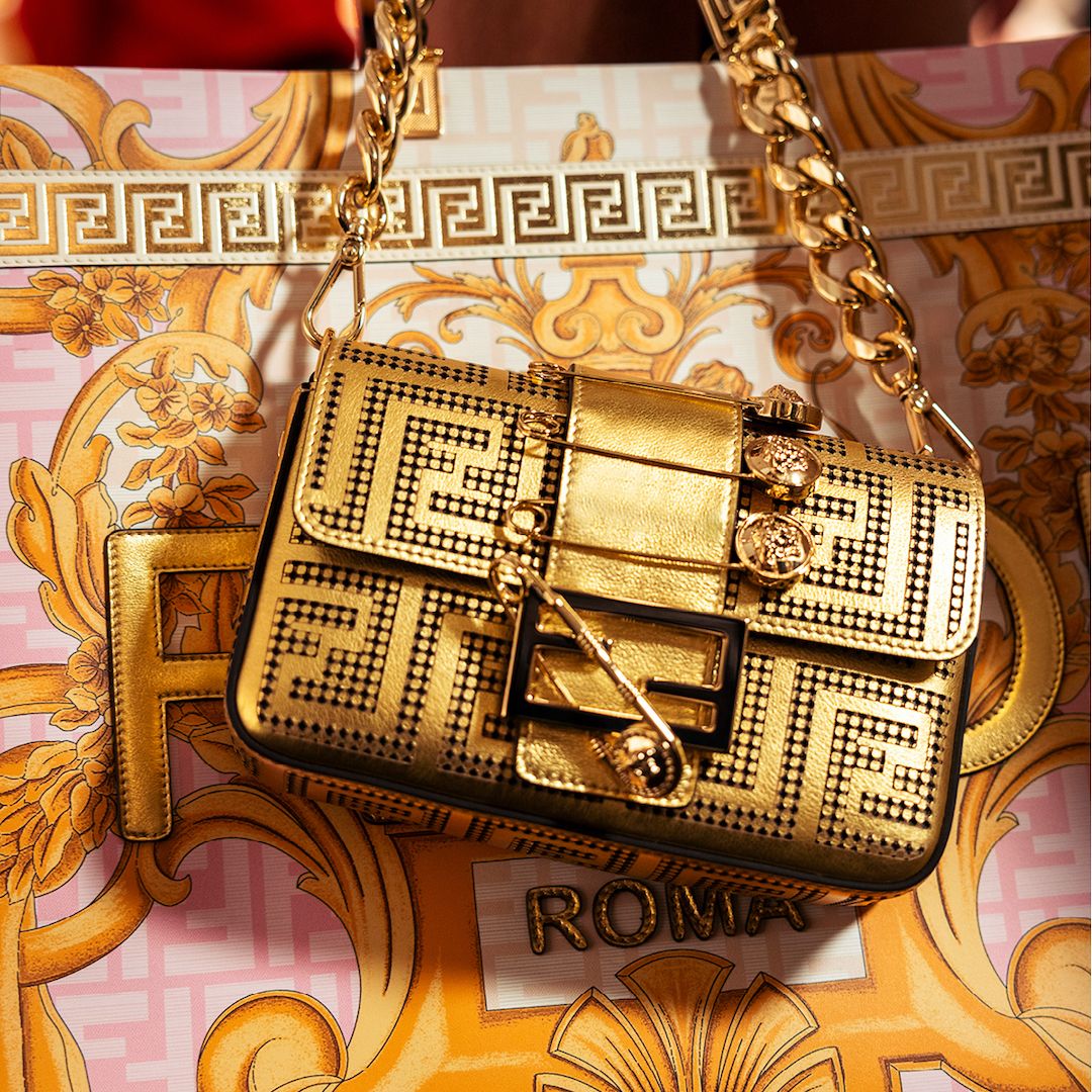 fendi-versace-gallery-backstage-13 fendi-versace-gallery-backstage-13