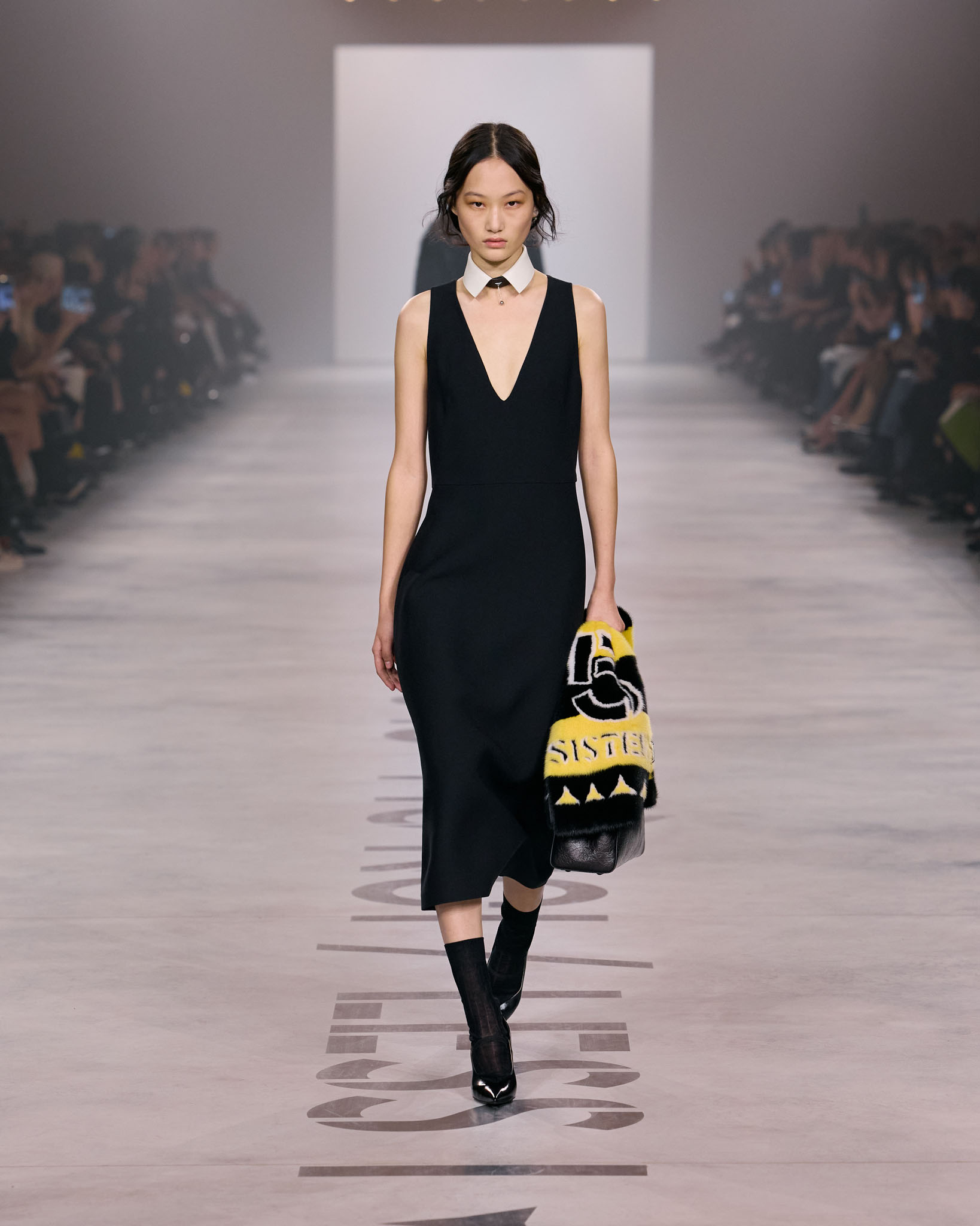 Fendi fw26 Runway Looks 4x5 010