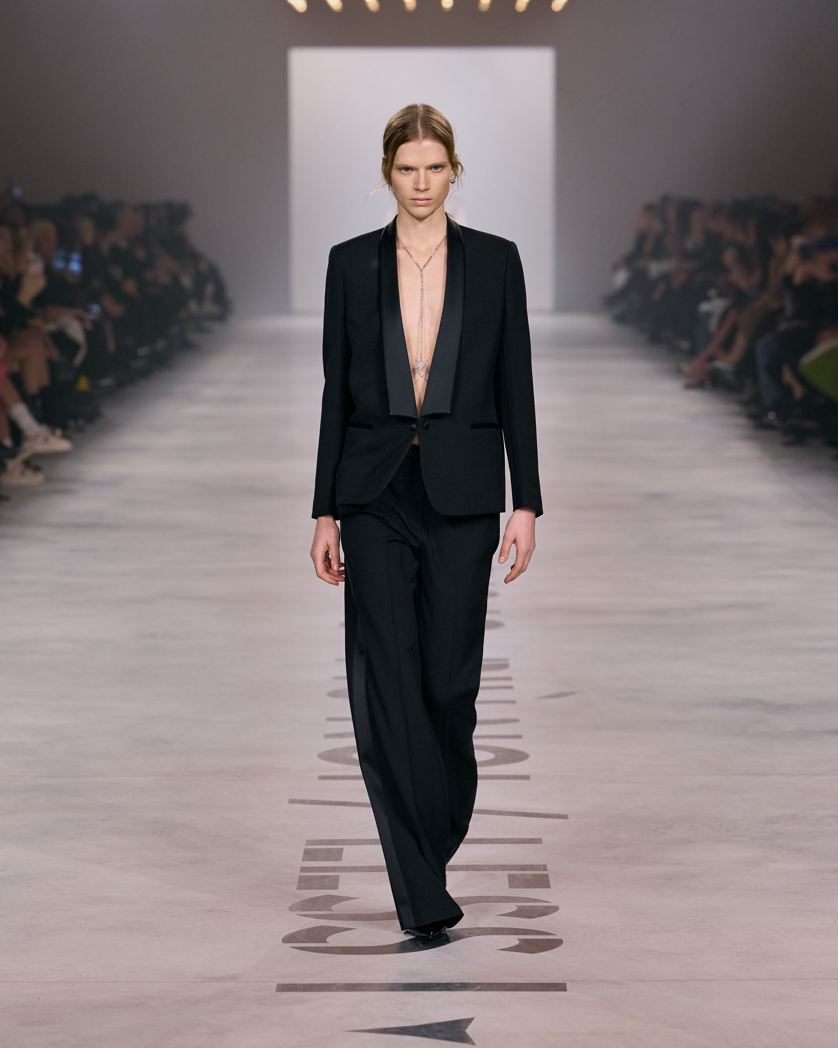 Fendi fw26 Runway Looks 4x5 071