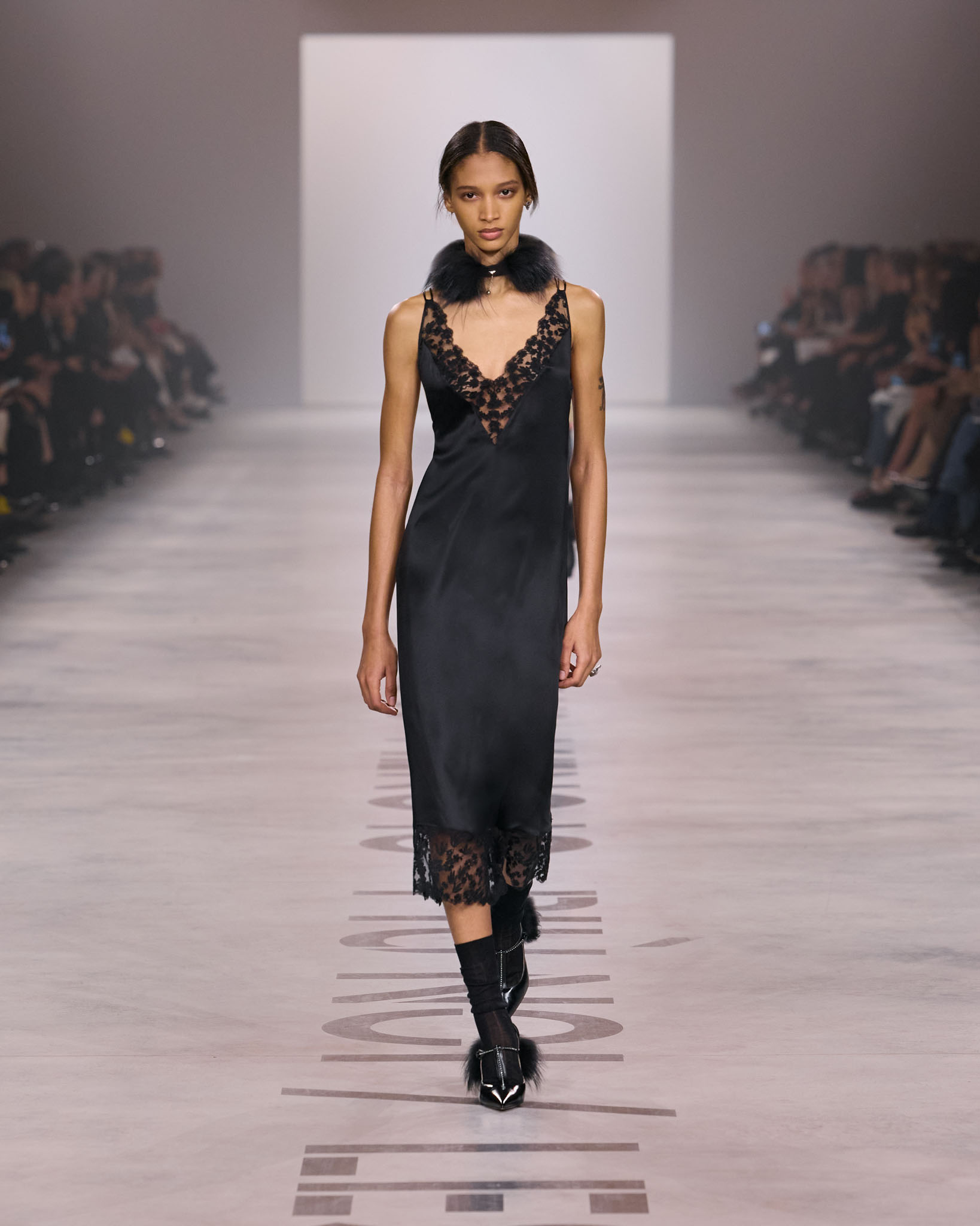 Fendi fw26 Runway Looks 4x5 017