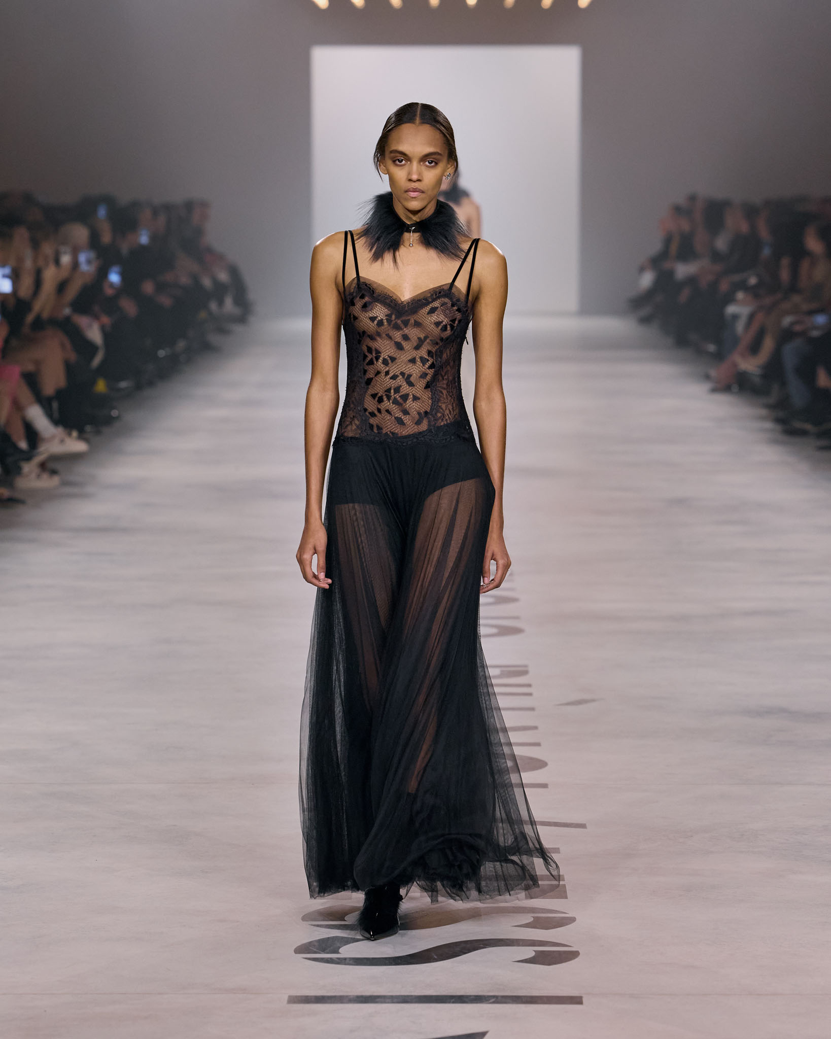 Fendi fw26 Runway Looks 4x5 075