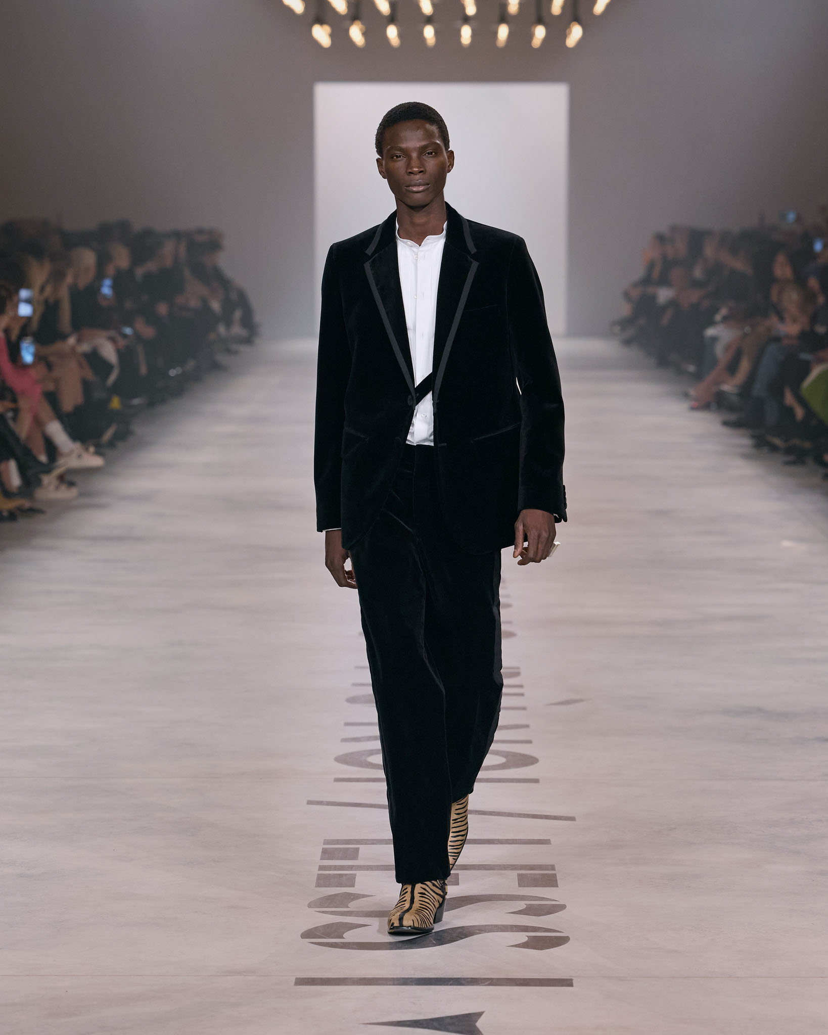 Fendi fw26 Runway Looks 4x5 069