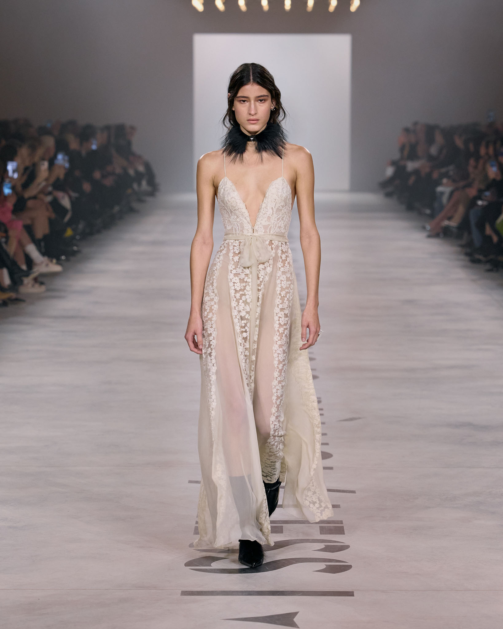 Fendi fw26 Runway Looks 4x5 076