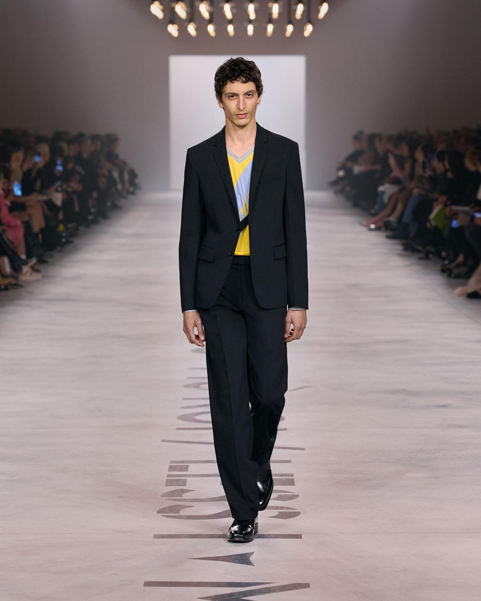 Fendi fw26 Runway Looks 4x5 031
