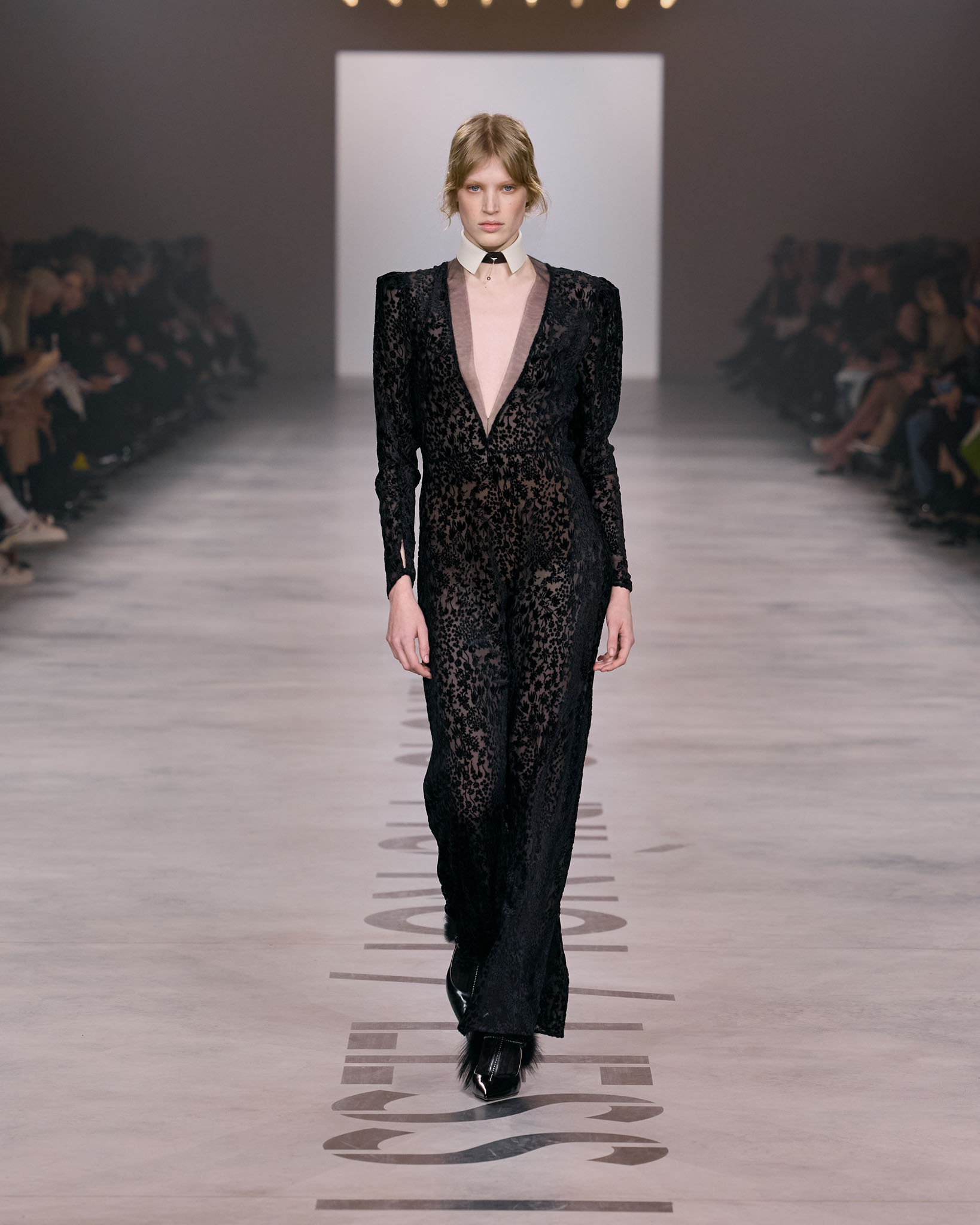 Fendi fw26 Runway Looks 4x5 079