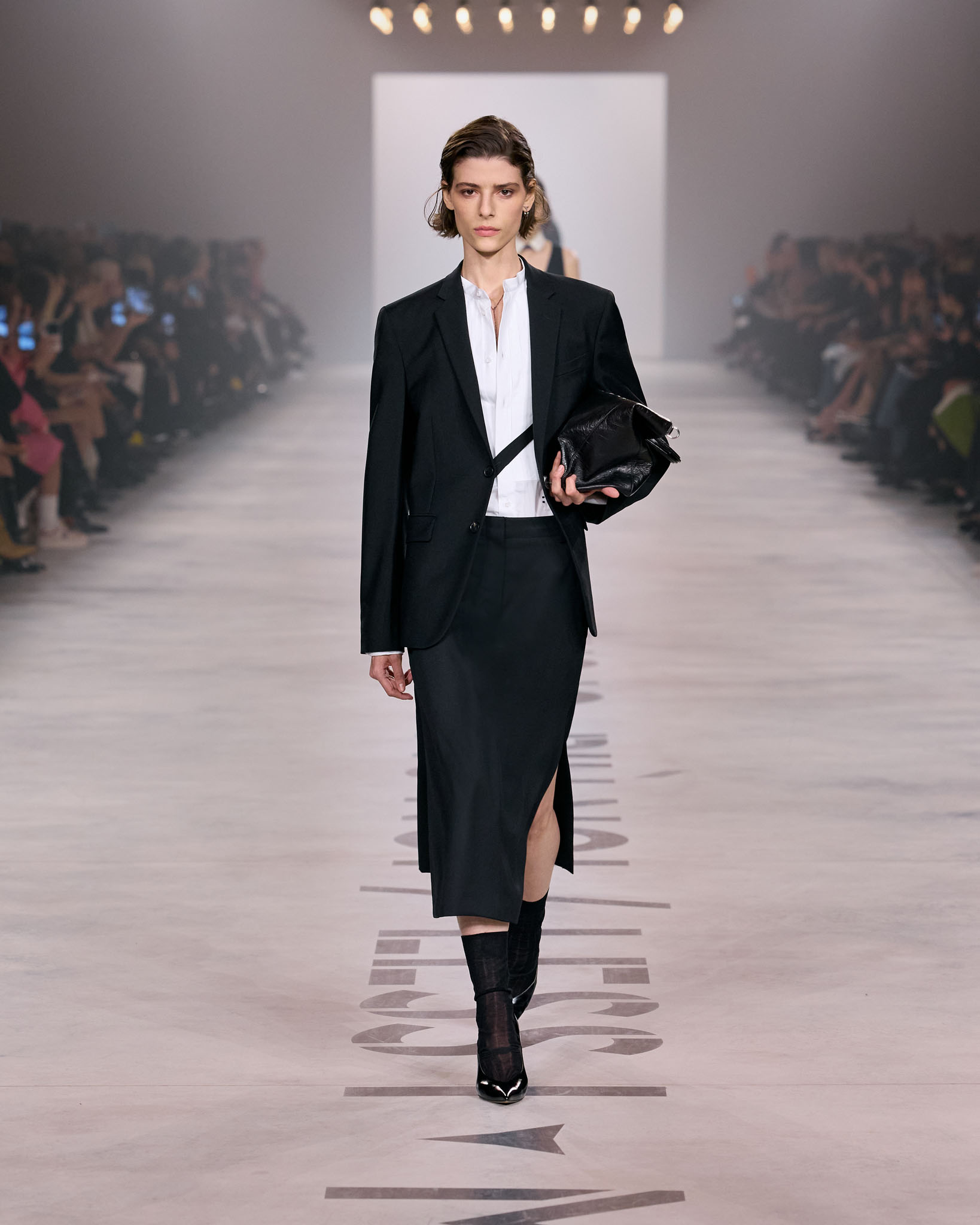 Fendi fw26 Runway Looks 4x5 009