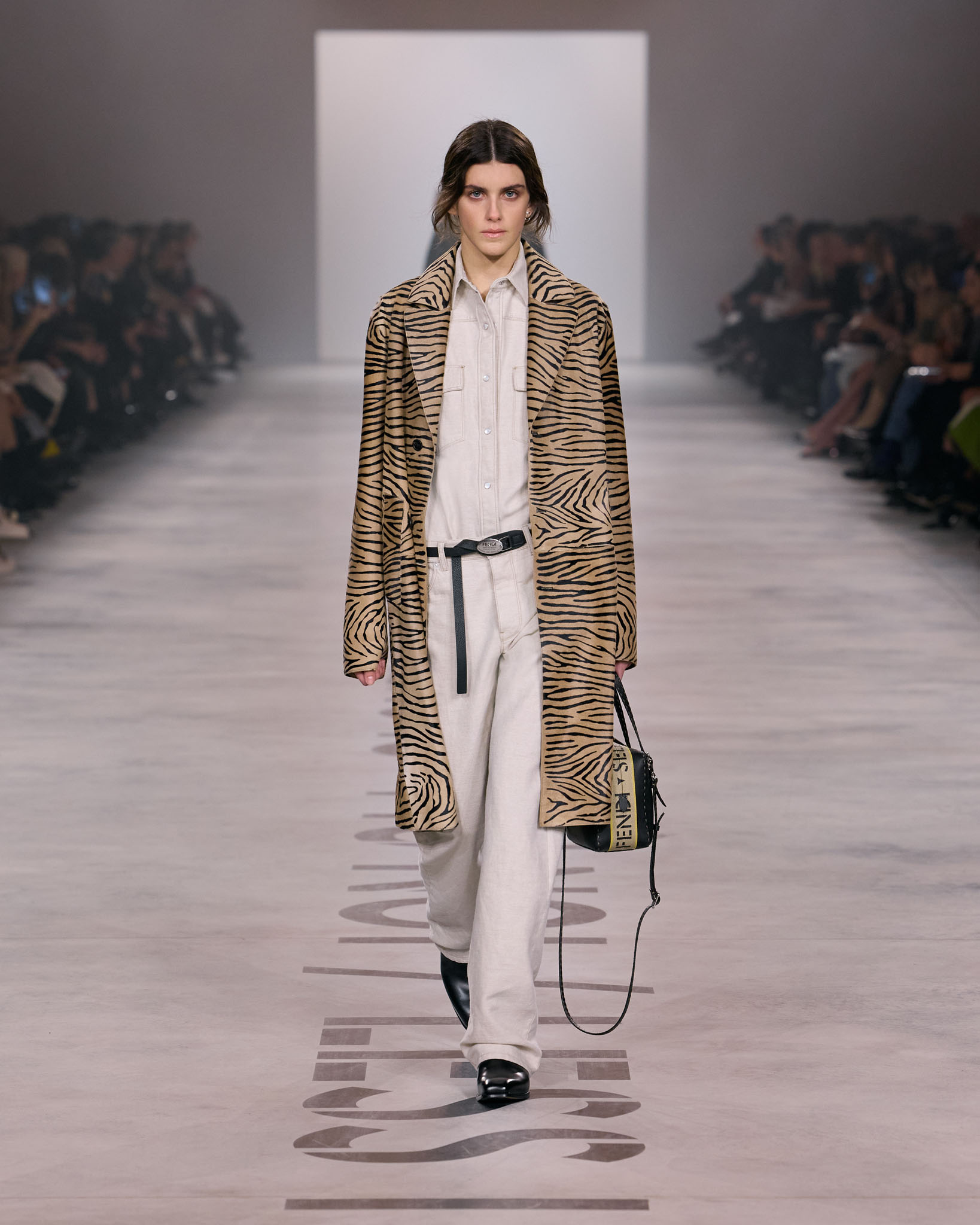 Fendi fw26 Runway Looks 4x5 042