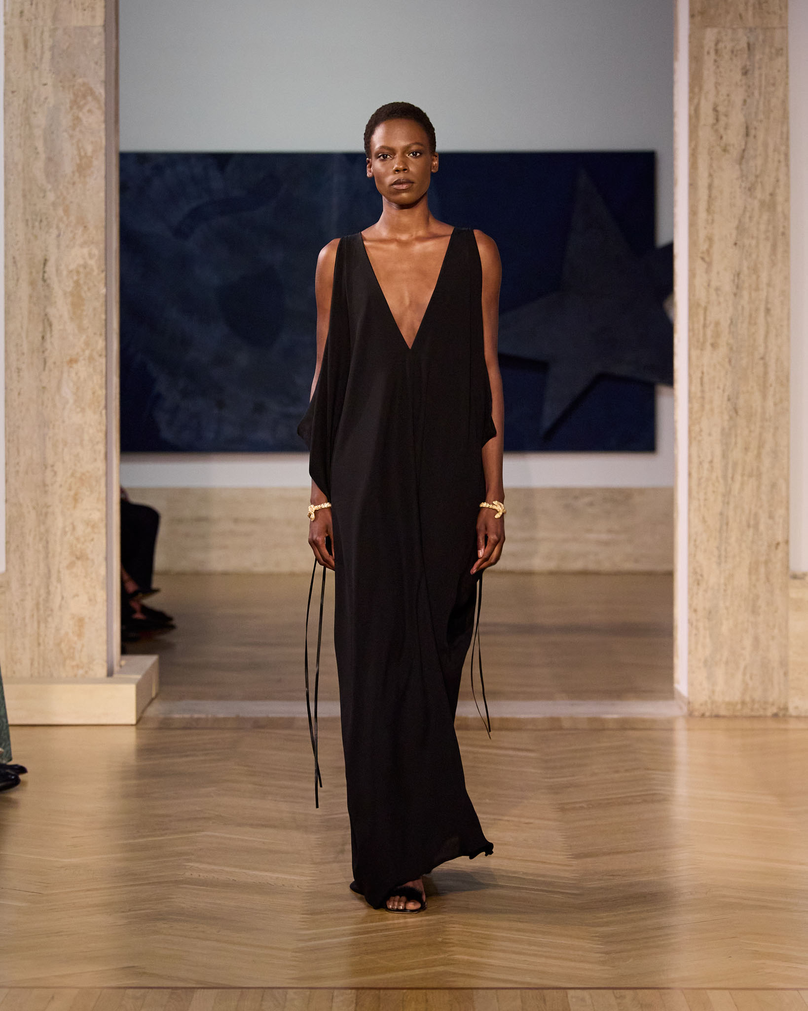 Fendi fw26 runway looks 4x5 036