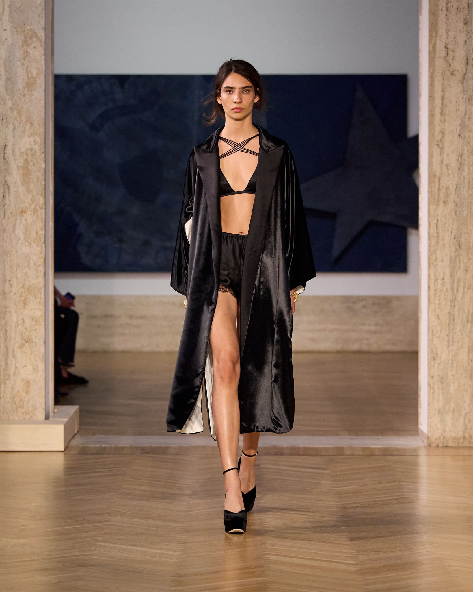 Fendi fw26 runway looks 4x5 009