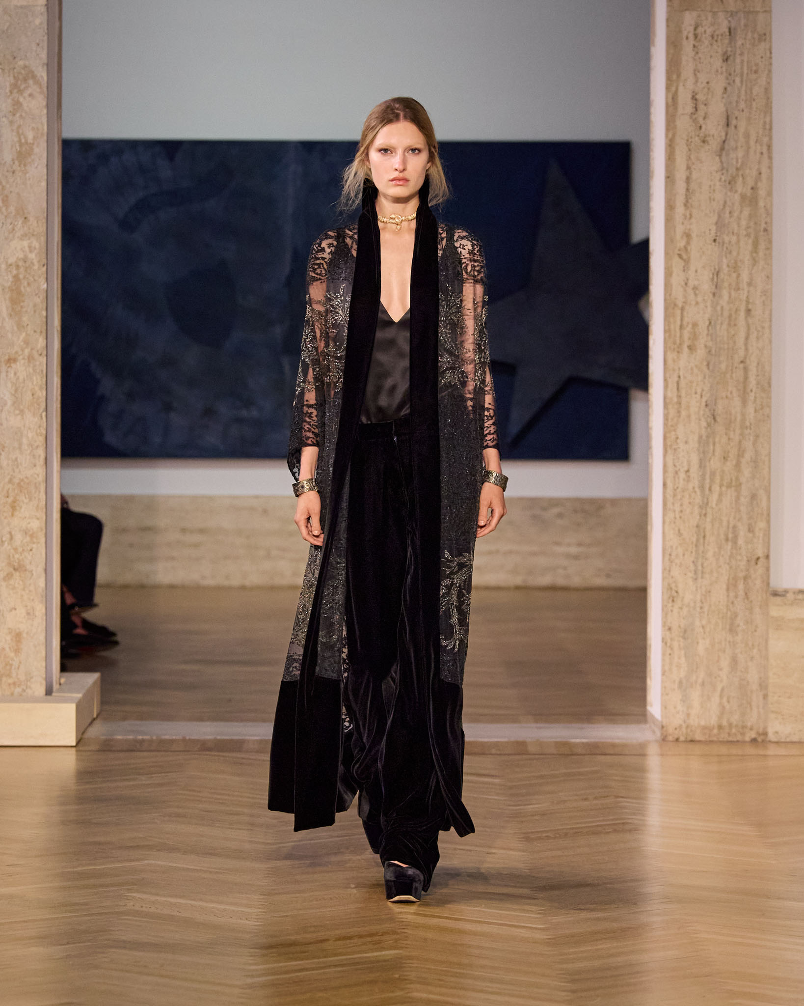 Fendi fw26 runway looks 4x5 035