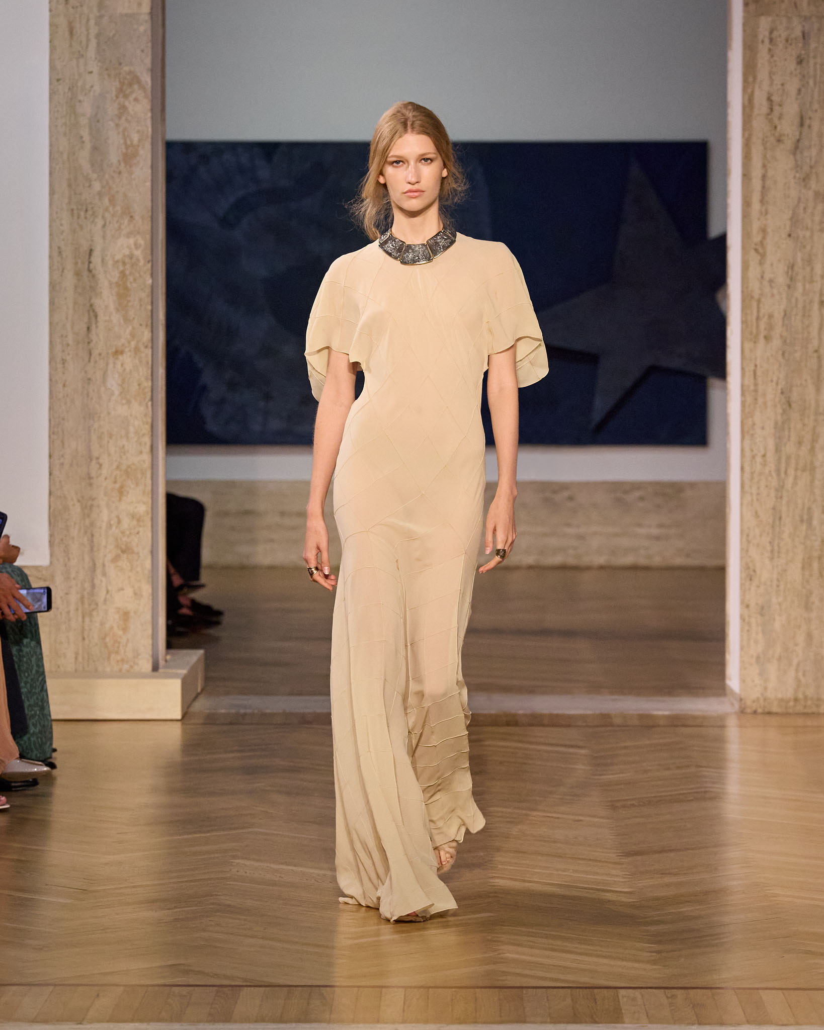 Fendi fw26 runway looks 4x5 057