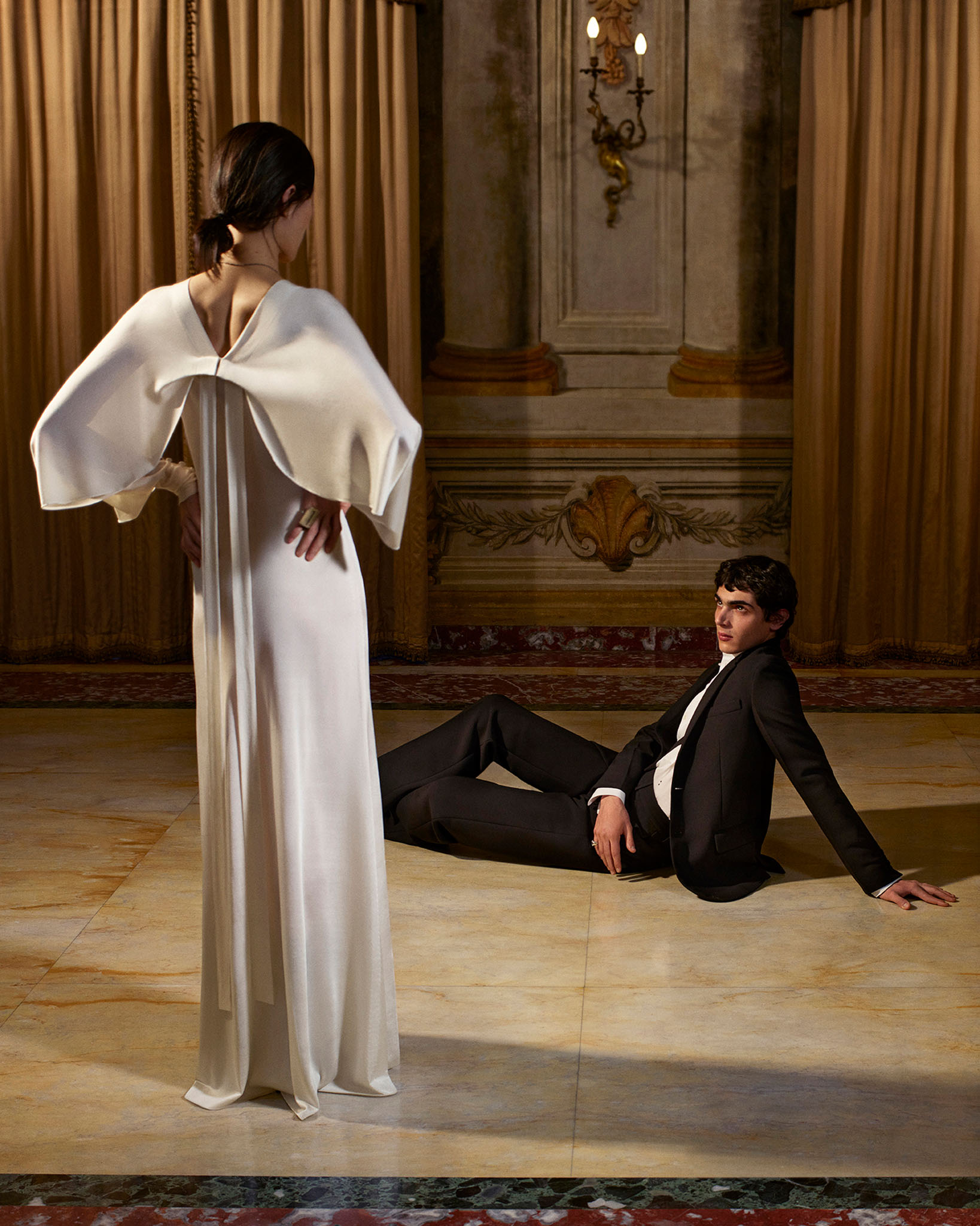 4x5_FND WHITE GOWN_NO_LOGO