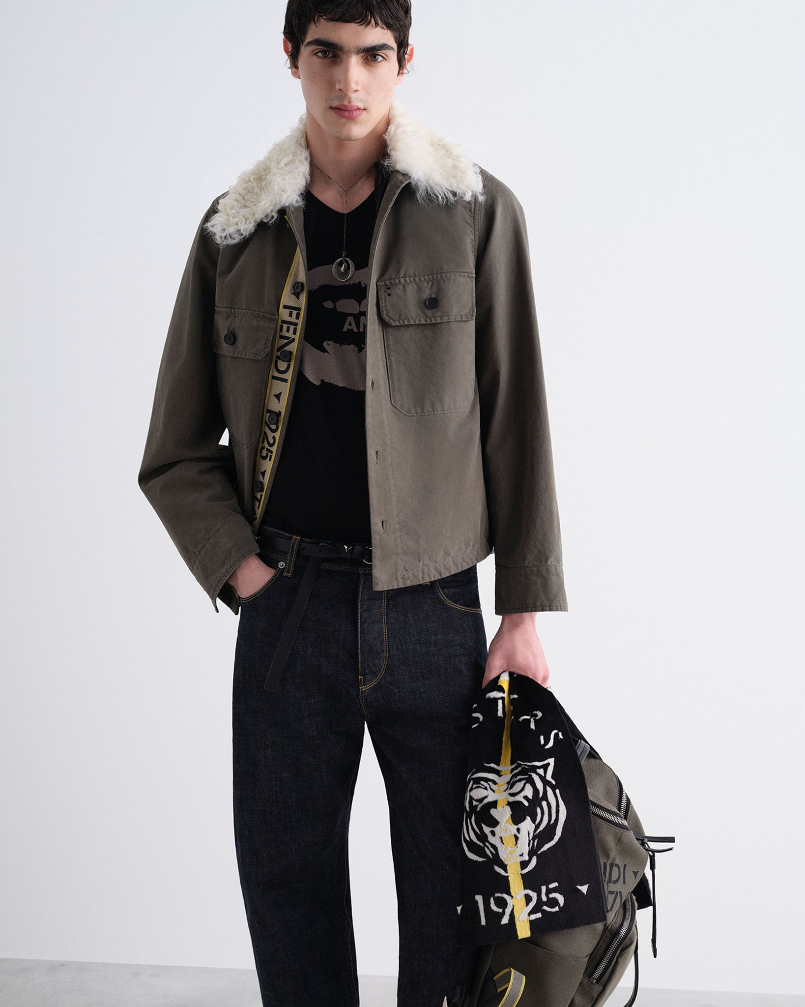 LOOK66B_08_L189_1269