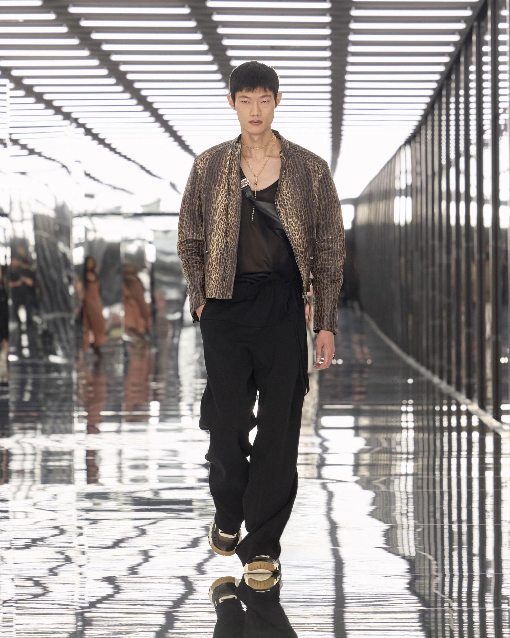 Fendi ss27 Runway Looks 4x5 028