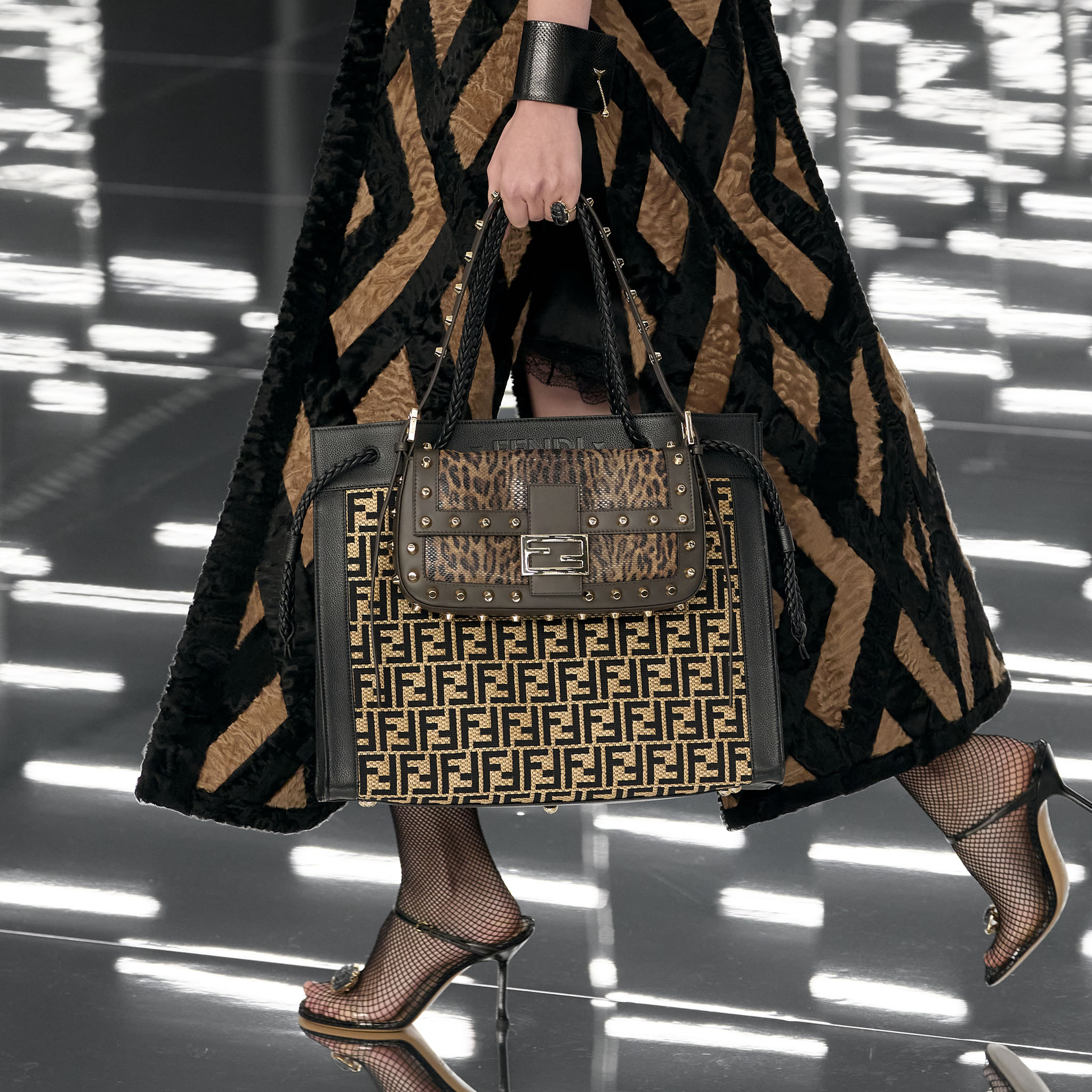 Fendi ss27 Details 1x1 013