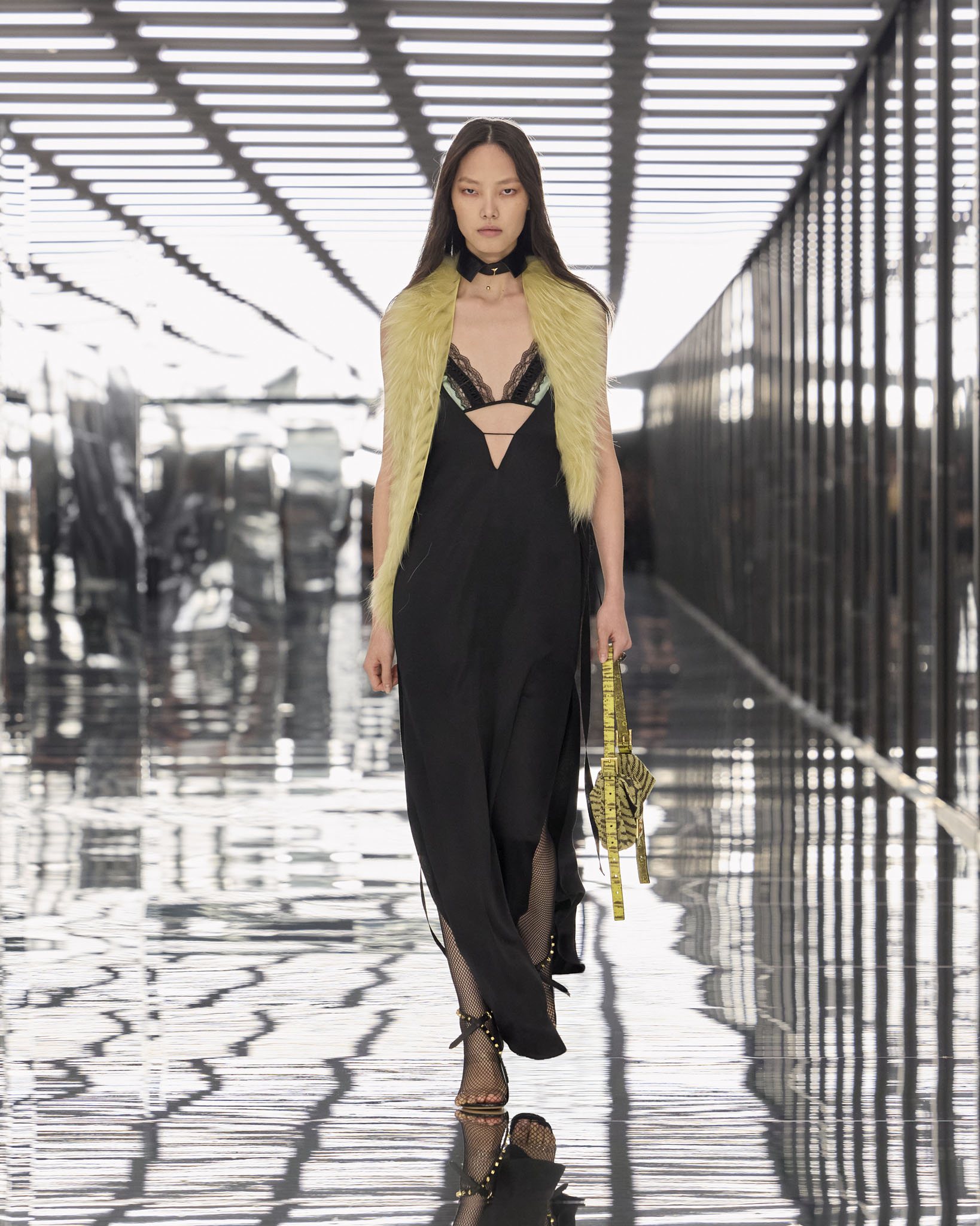 Fendi ss27 Runway Looks 4x5 004