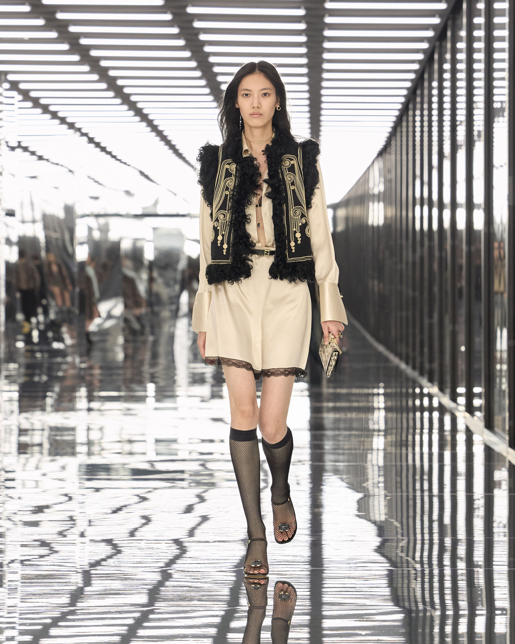 Fendi ss27 Runway Looks 4x5 032