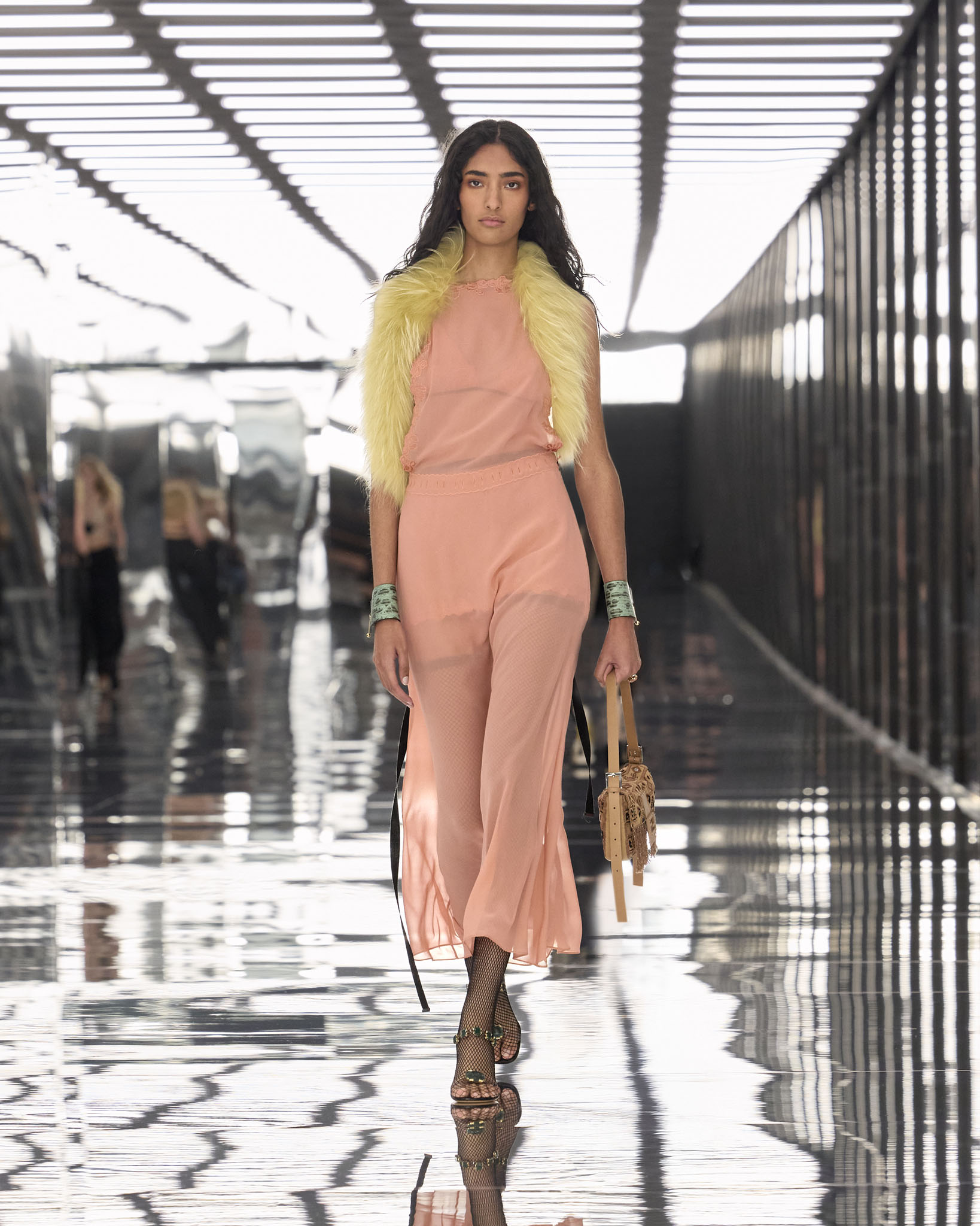 Fendi ss27 Runway Looks 4x5 026 (1)