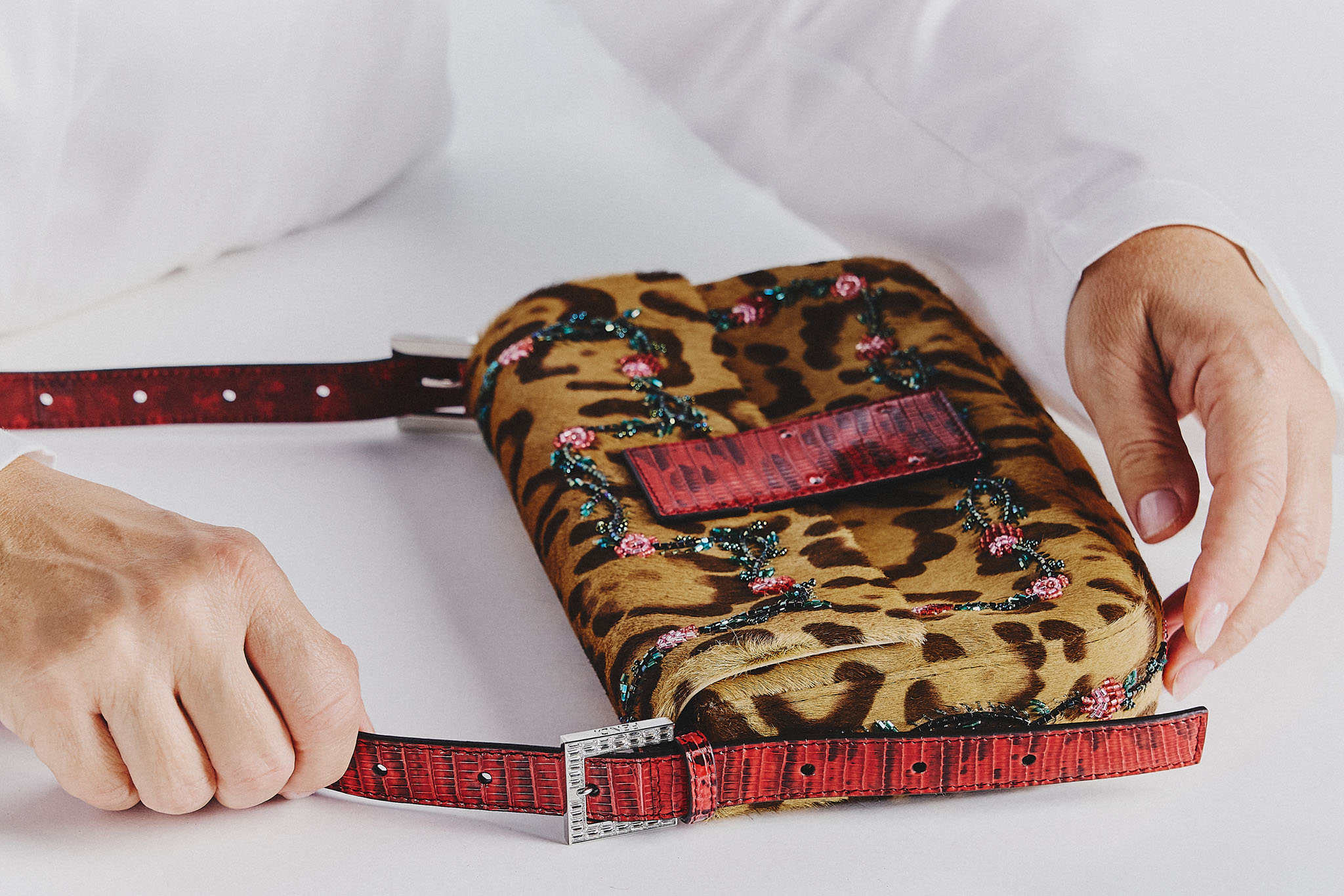 KNOW HOW-BAGS_CHANAKYA_ROSE EMBROIDERY_194_sRGB