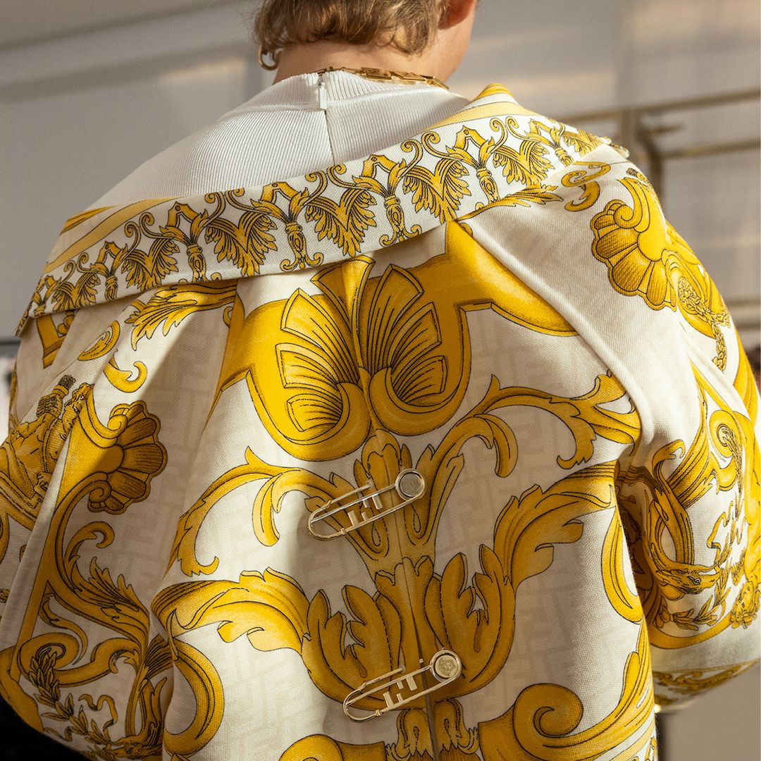 fendi-versace-gallery-backstage-12 fendi-versace-gallery-backstage-12