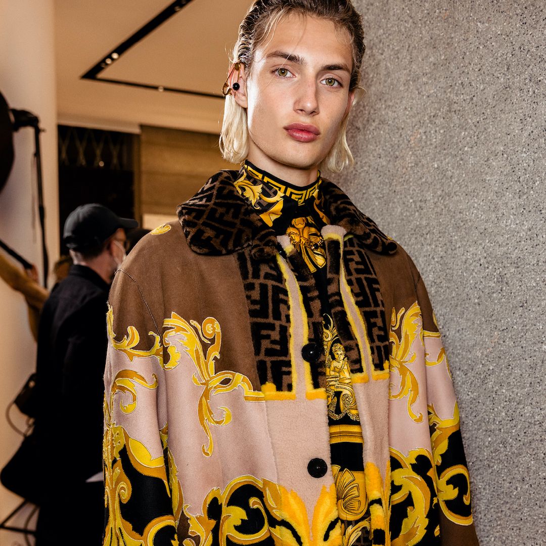 fendi-versace-gallery-backstage-20 fendi-versace-gallery-backstage-20
