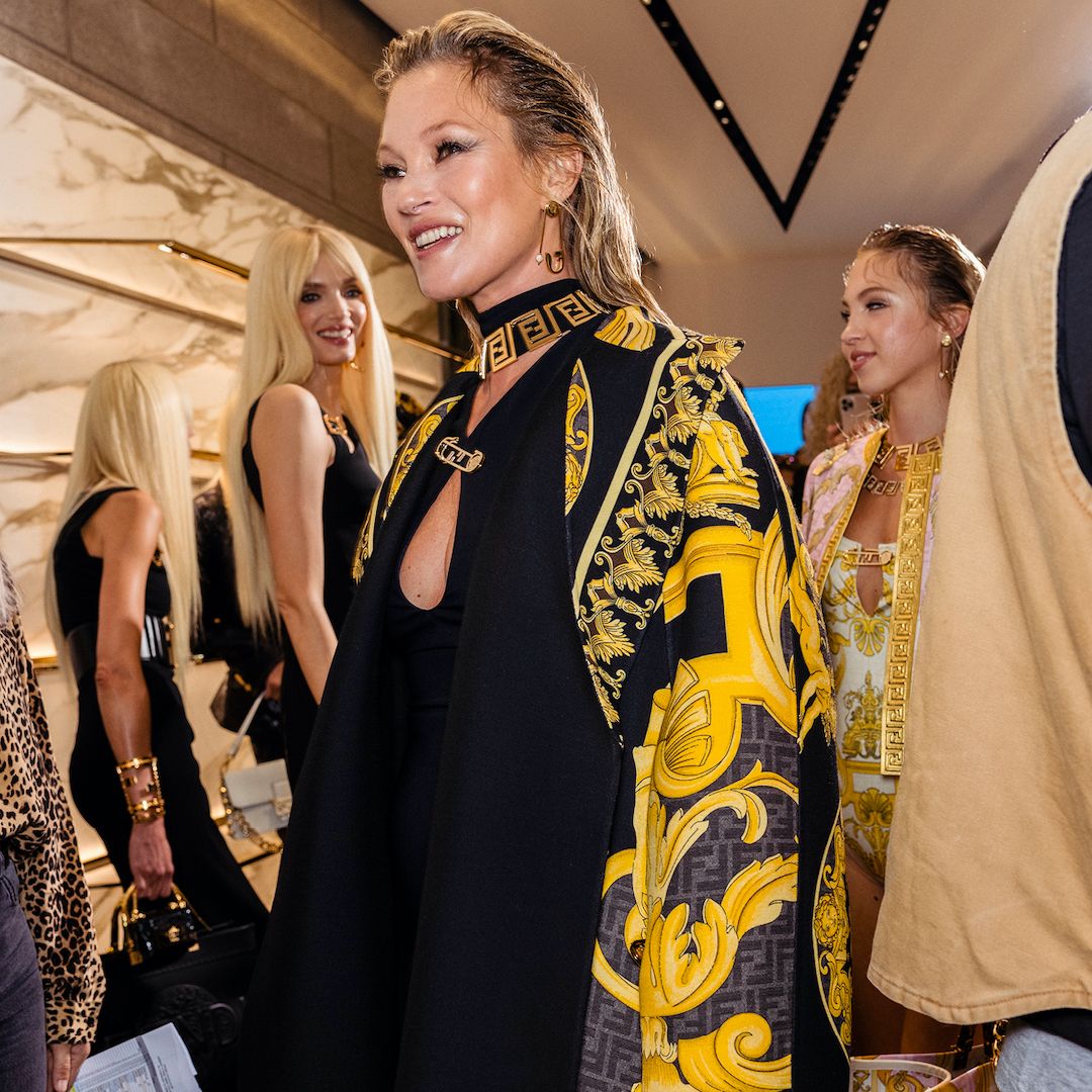 fendi-versace-gallery-backstage-31 fendi-versace-gallery-backstage-31