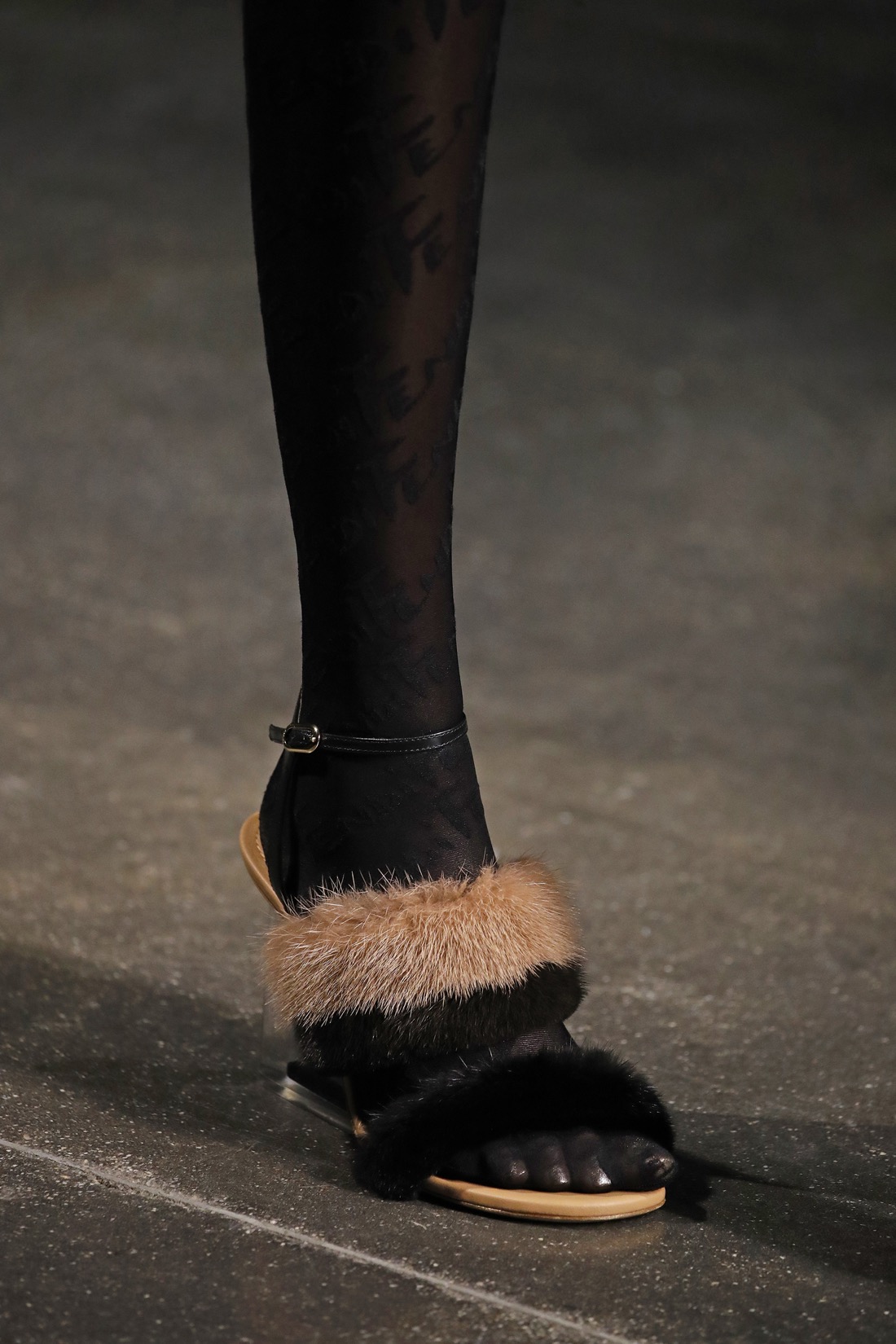 45_B_Fendi SS22_CloseUp 45_B_Fendi SS22_CloseUp